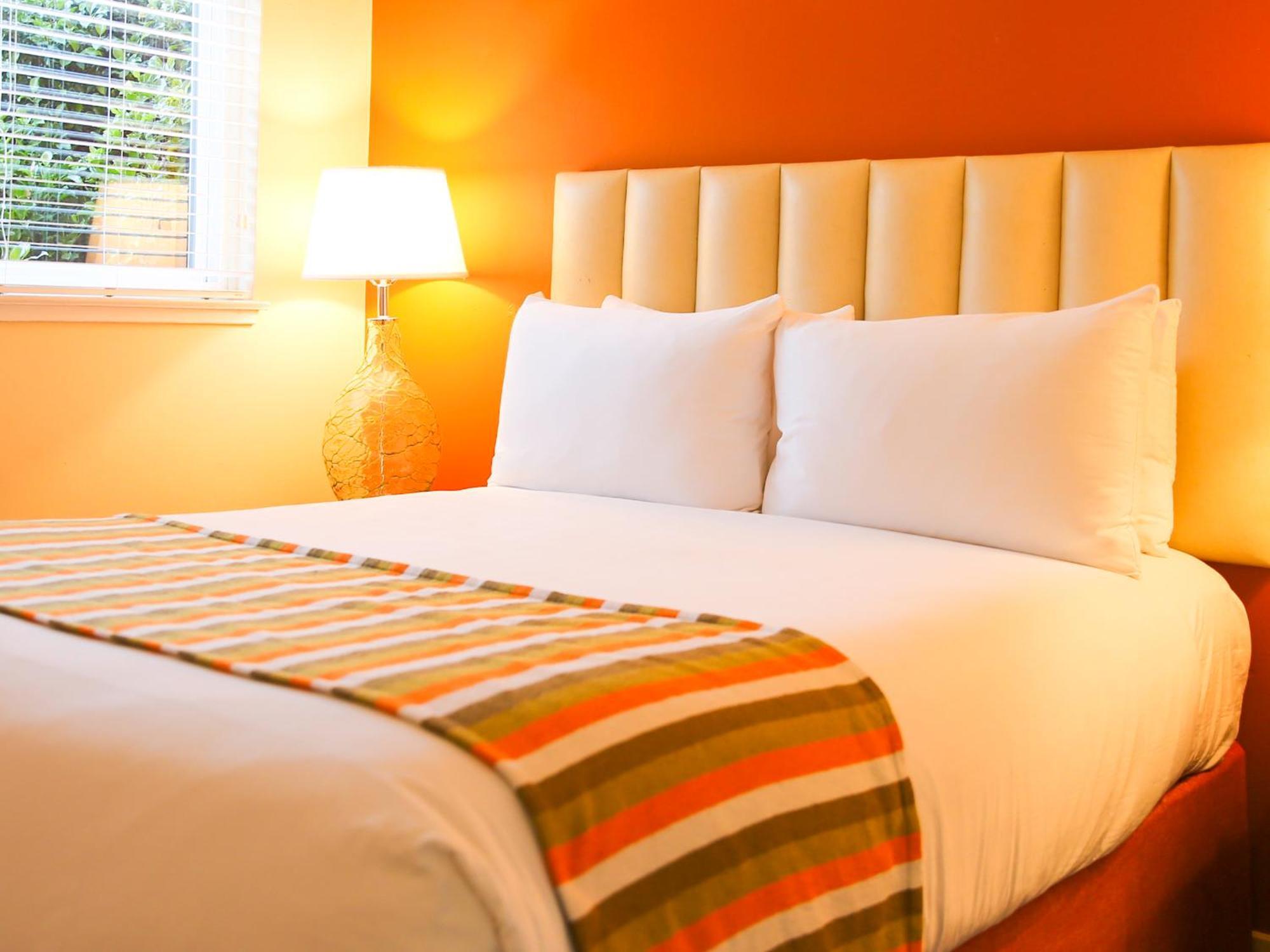 Deluxe King Room,1583075546:JPEG