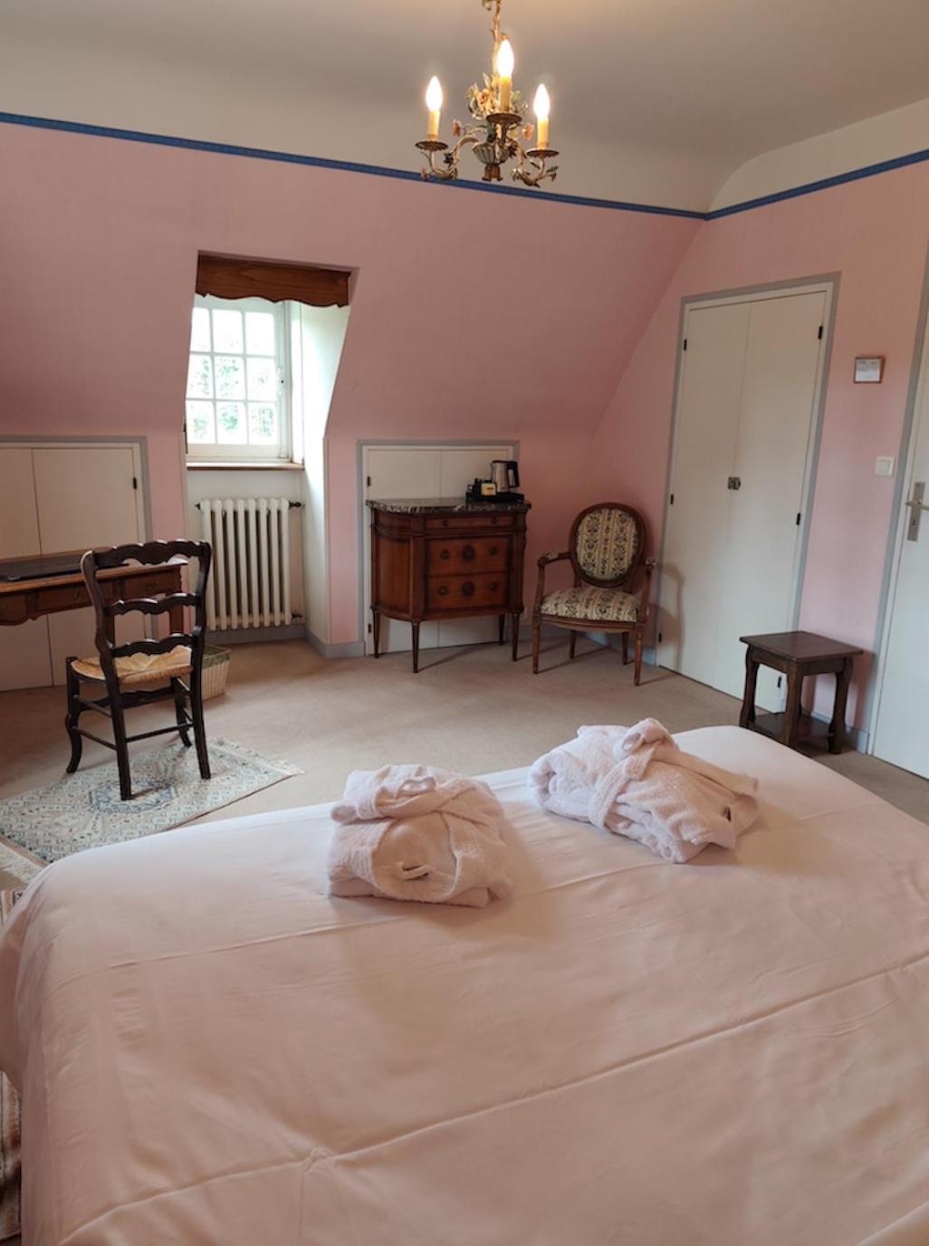 Character Double Room