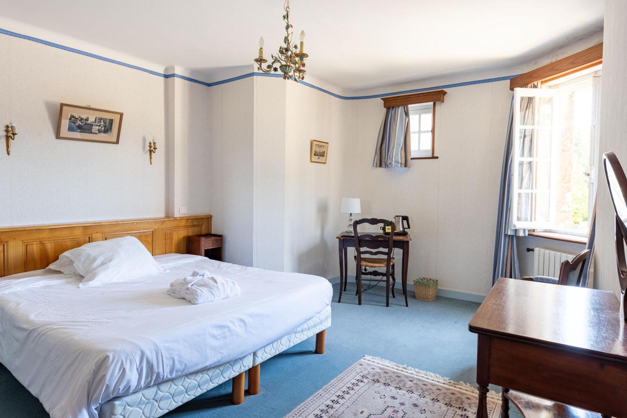 Classic Double Room