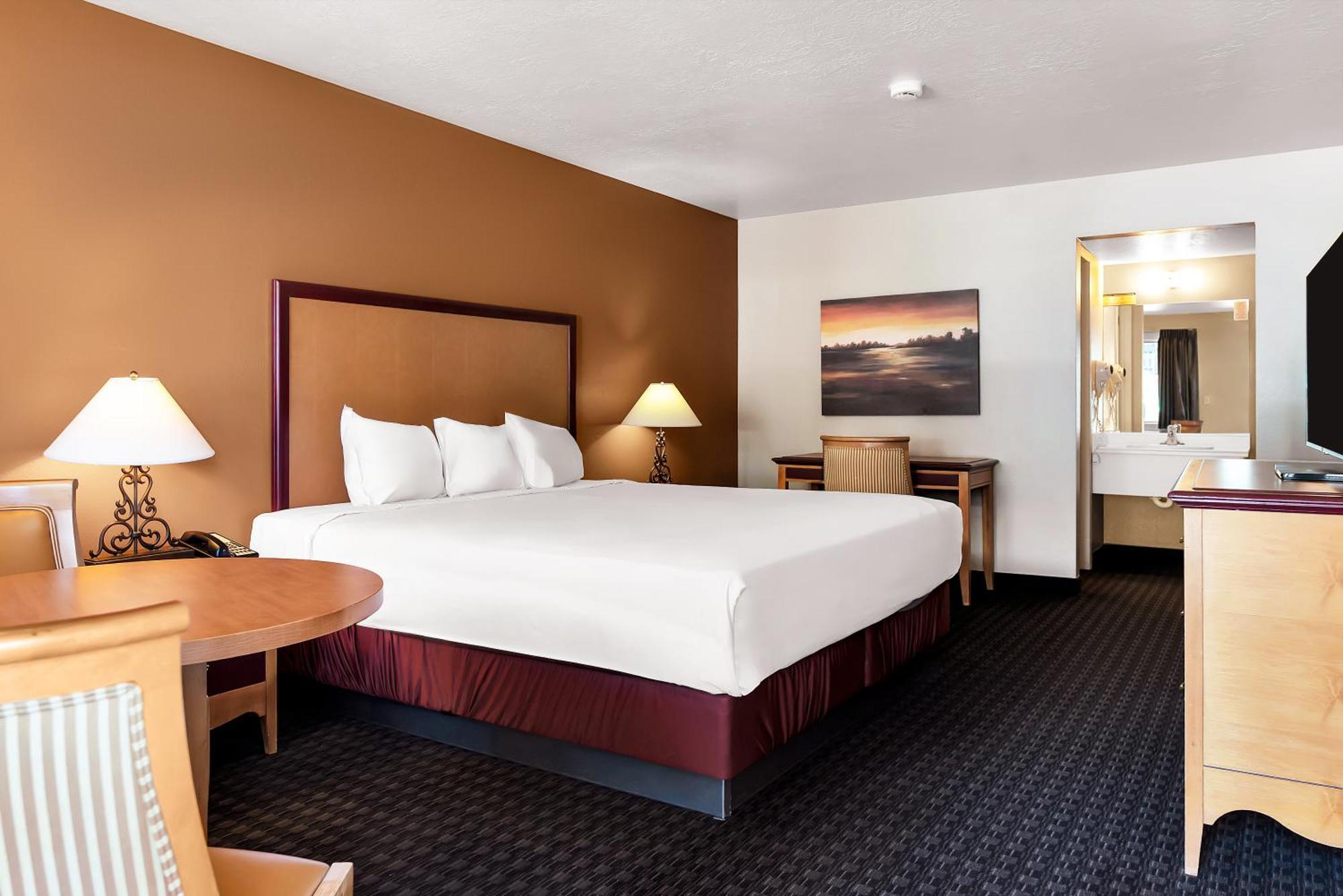 Superior King Room