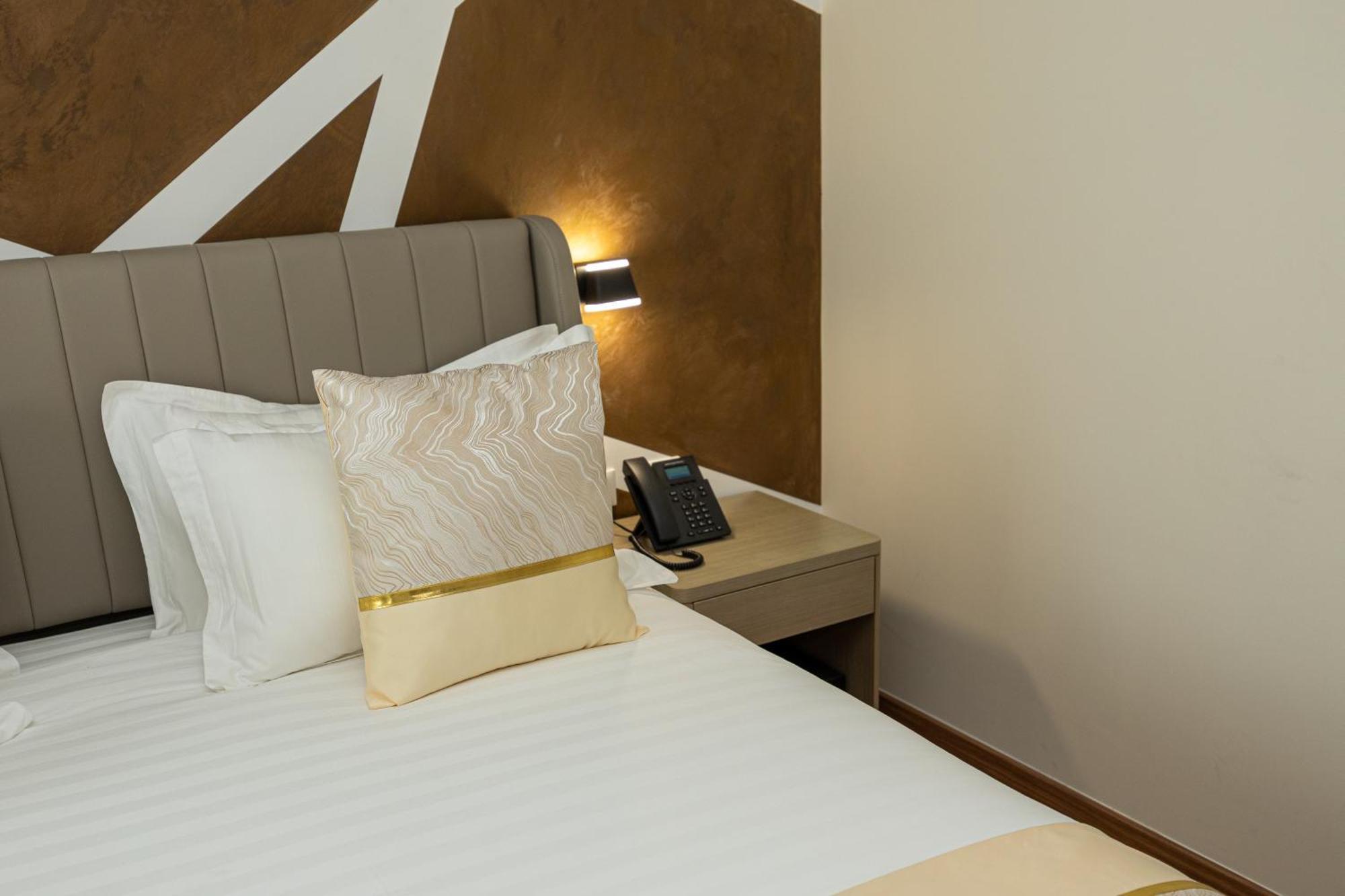 Deluxe Double Room Extra Bed