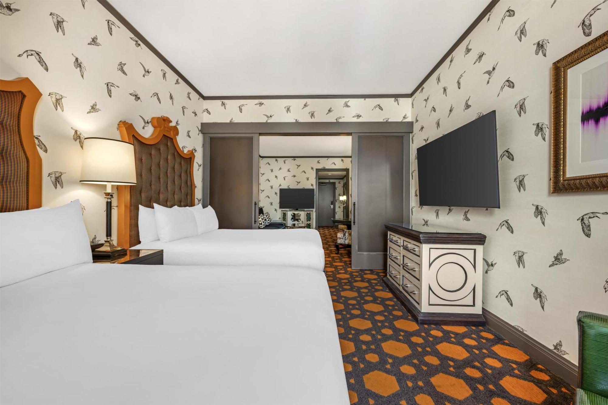 Queen Queen Suite