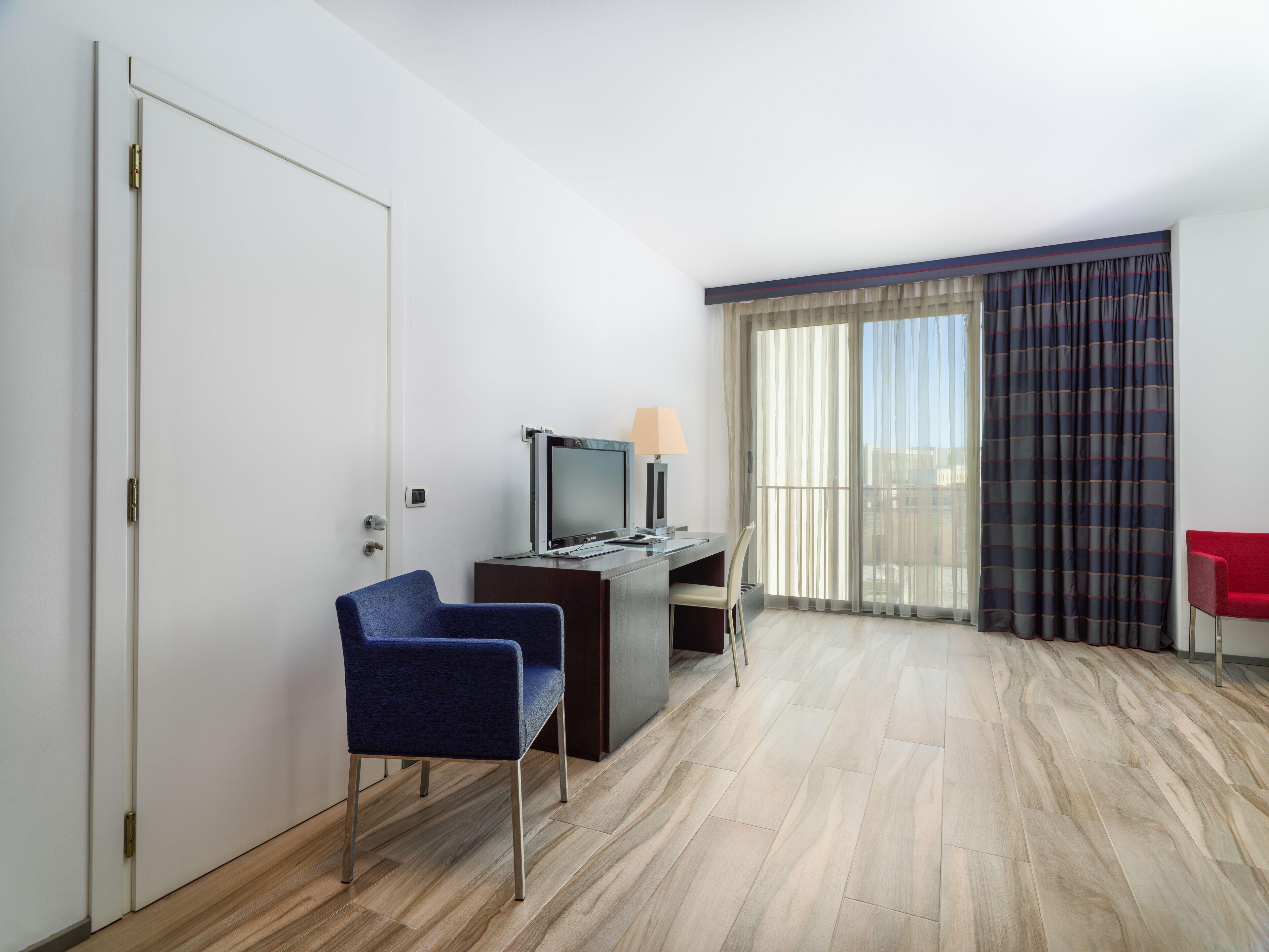 Superior Double or Twin Room,1209545569:JPEG