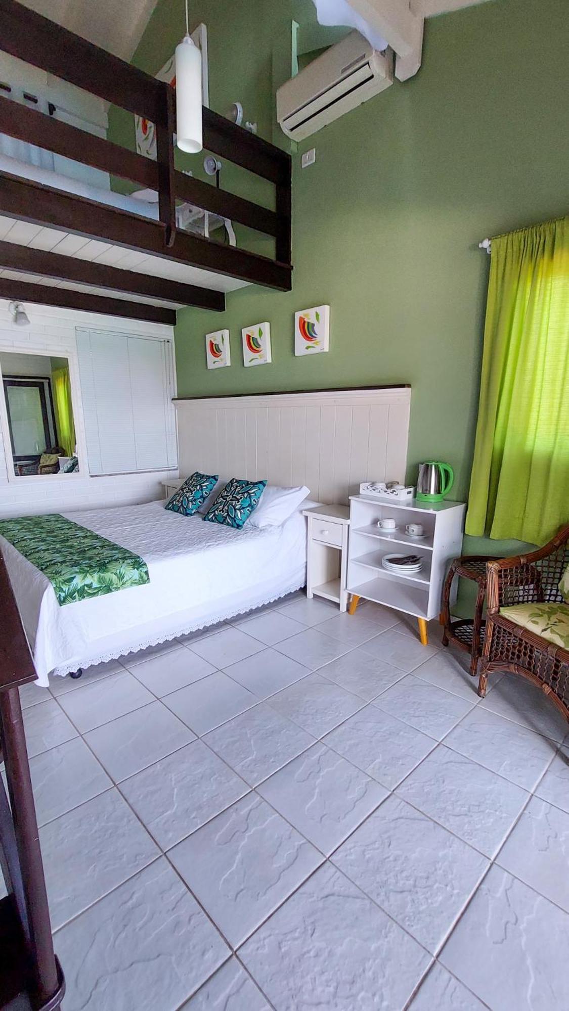 Premium Quadruple Room