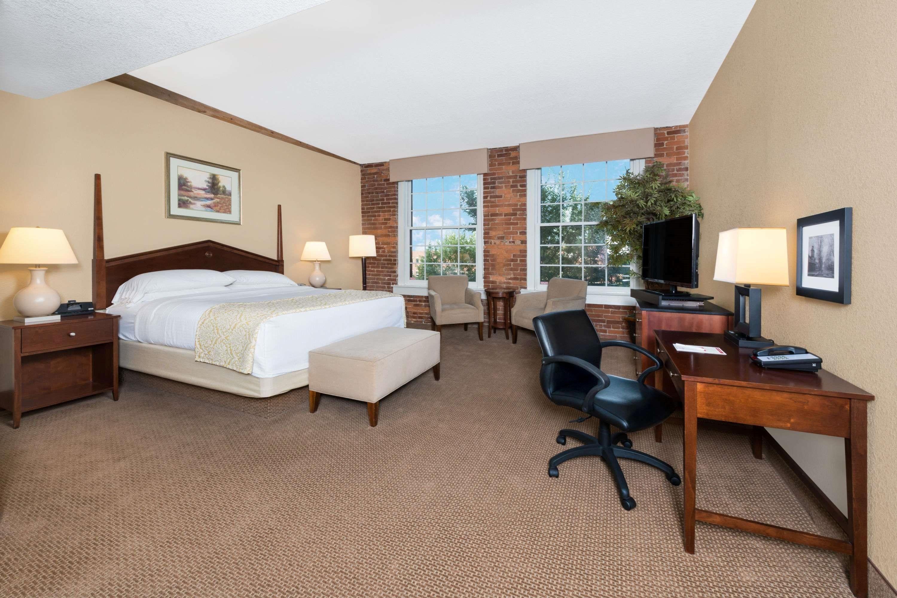 Superior King Room
