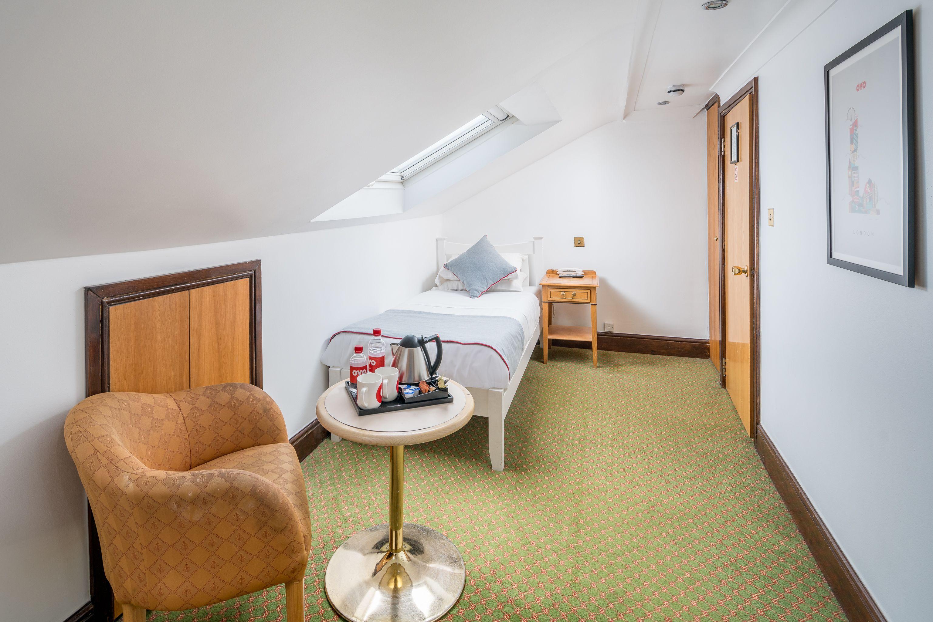 Standard Single Room,1713236245:JPEG