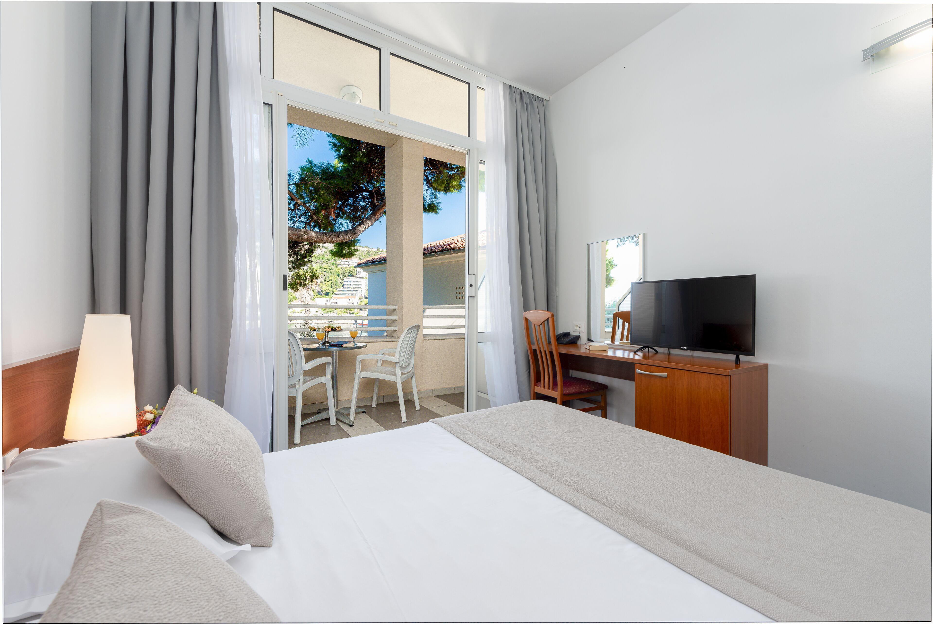 Standard Double or Twin Room Balcony