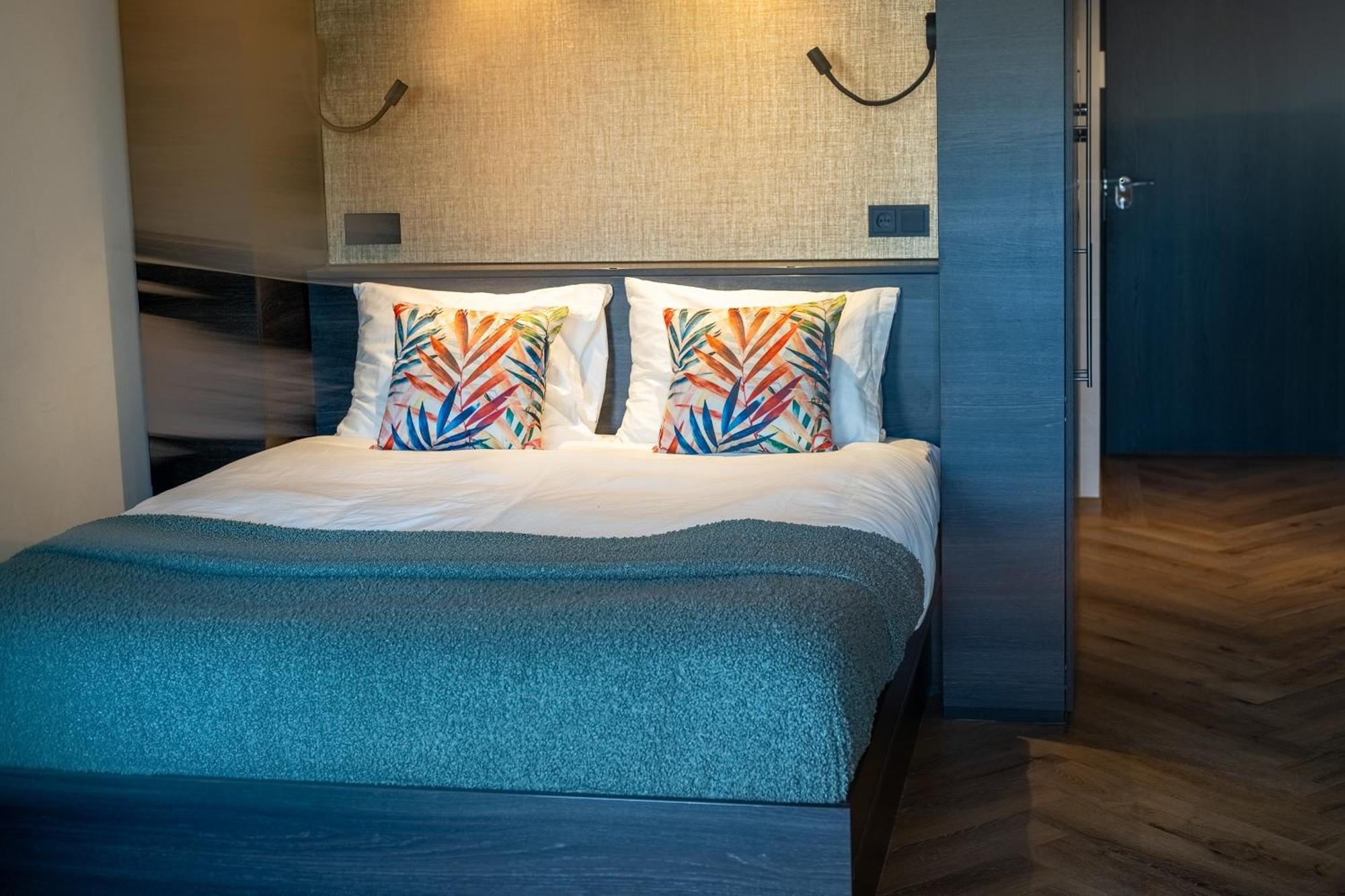 Double Room,1698369314:JPEG