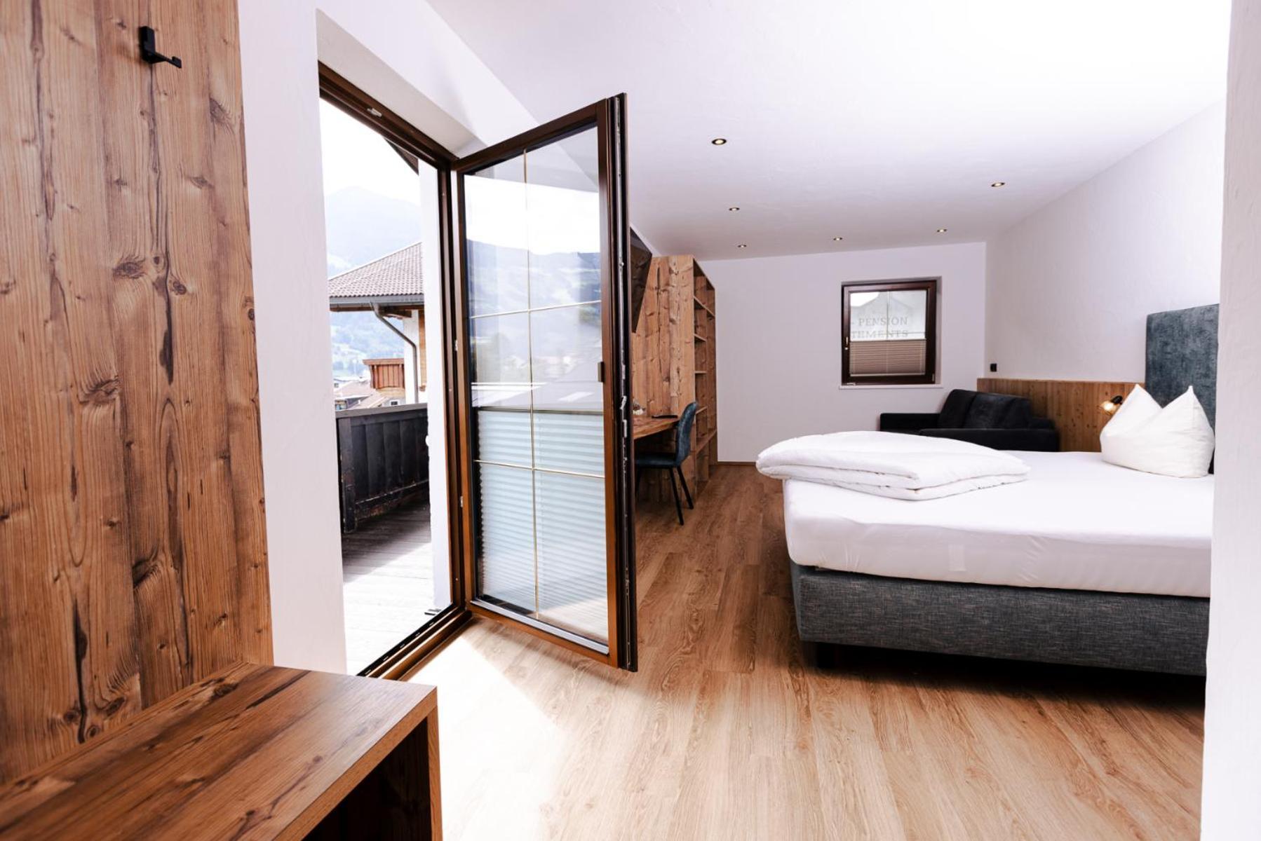 Premium Quadruple Room