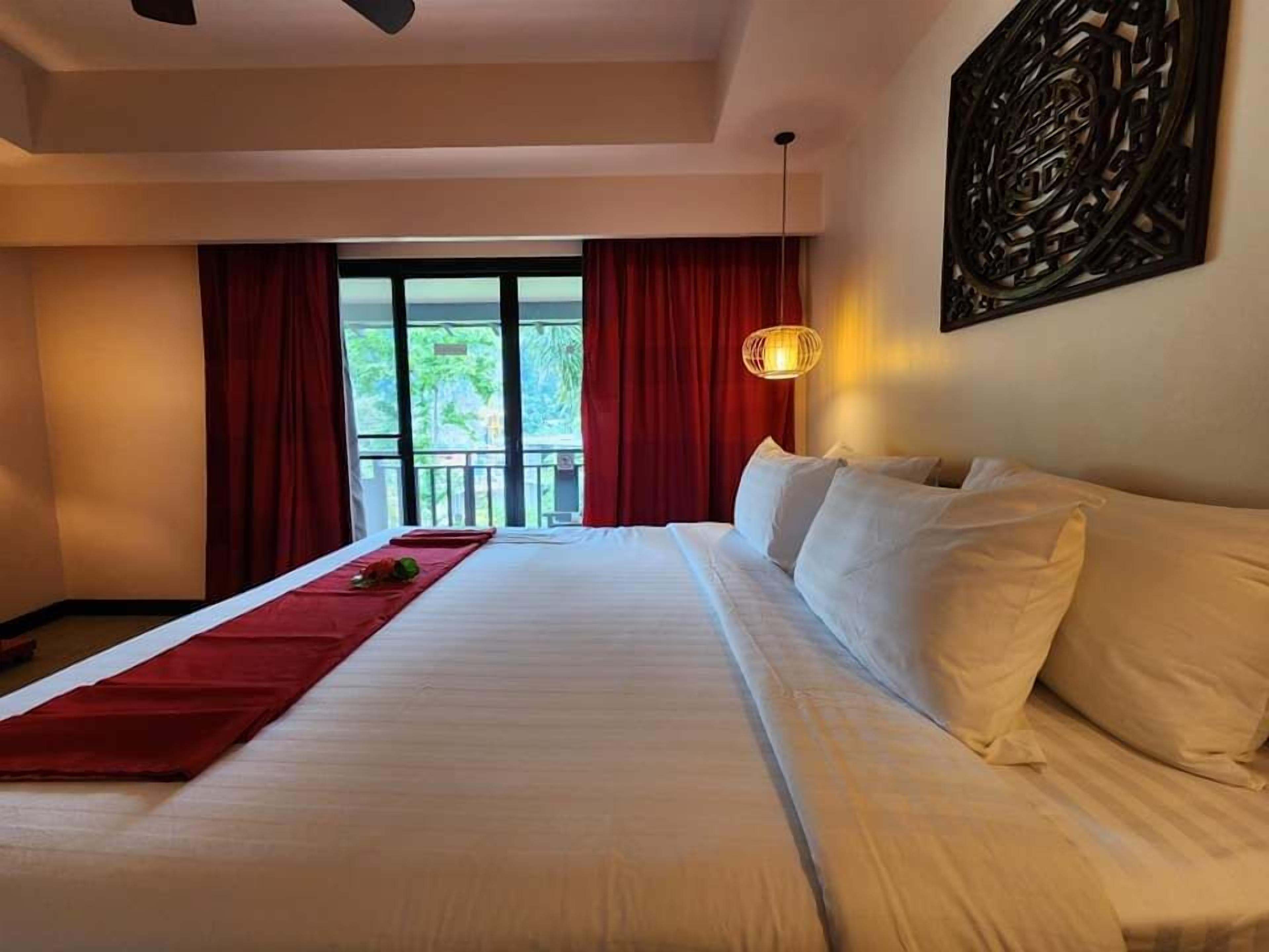 Standard Double or Twin Room Garden View