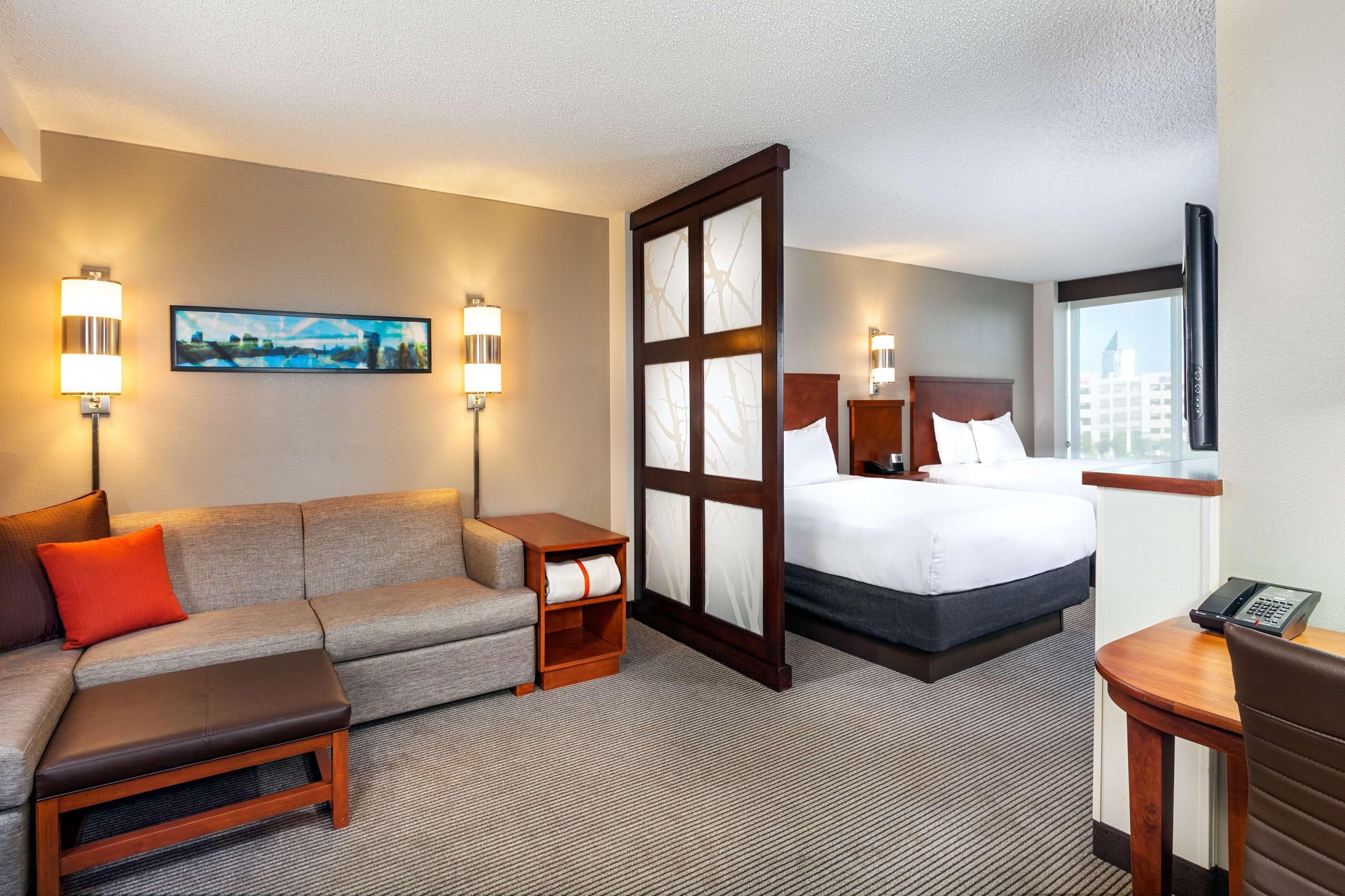 Queen Room Two Queen Beds Sofa Bed High Floor
