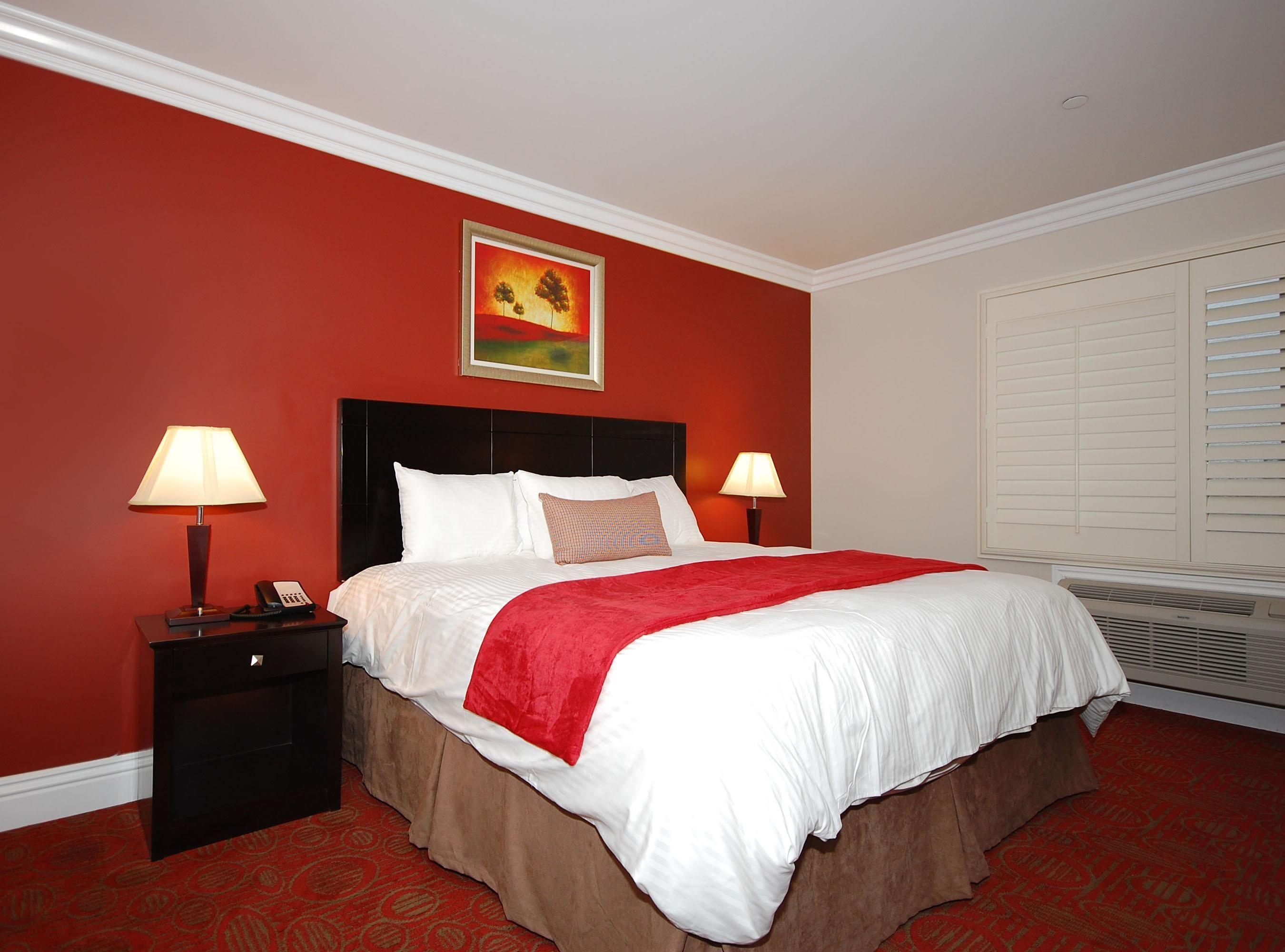 Queen Room,1544712520:JPEG