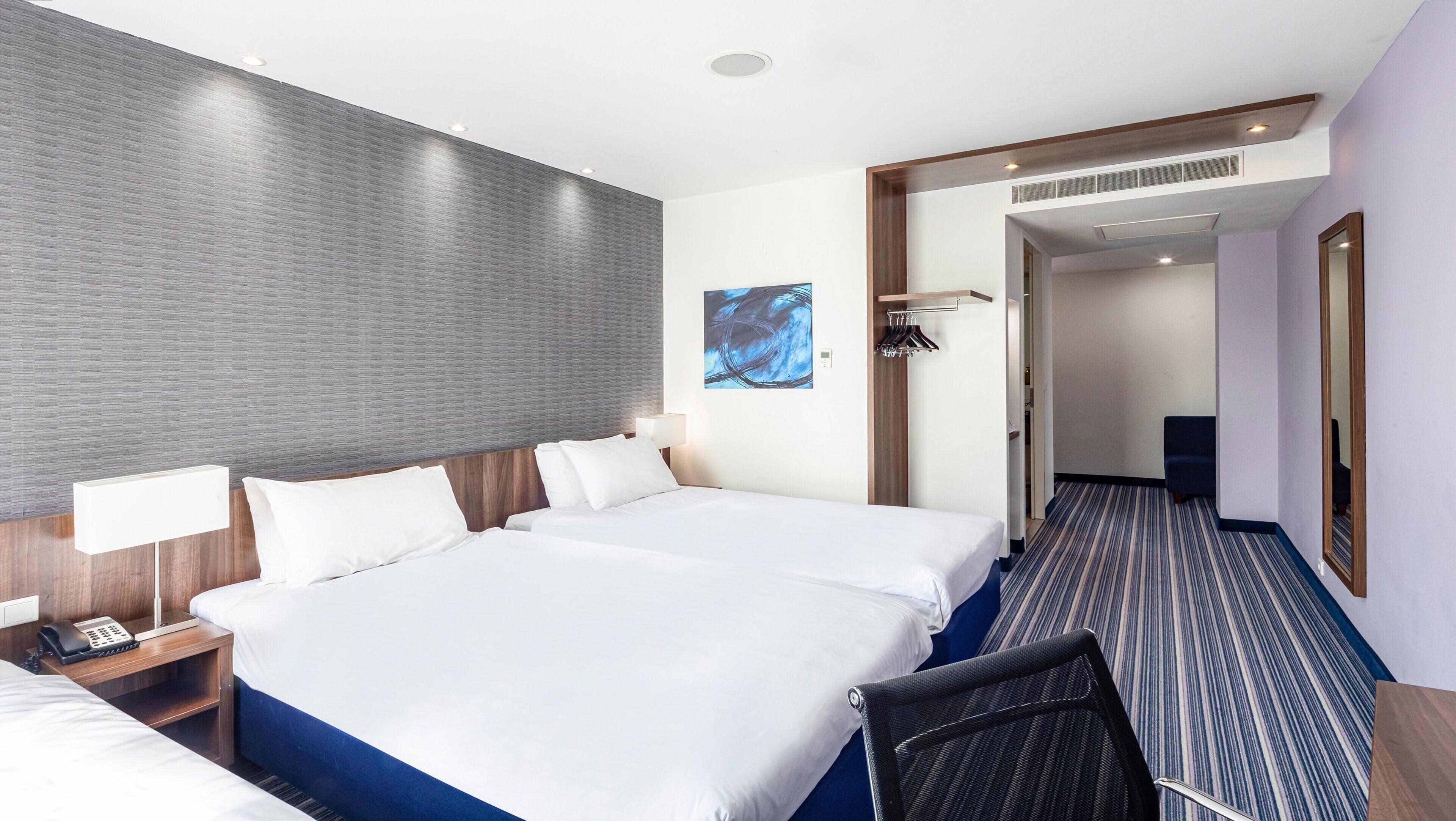 Standard Room Three Single Beds