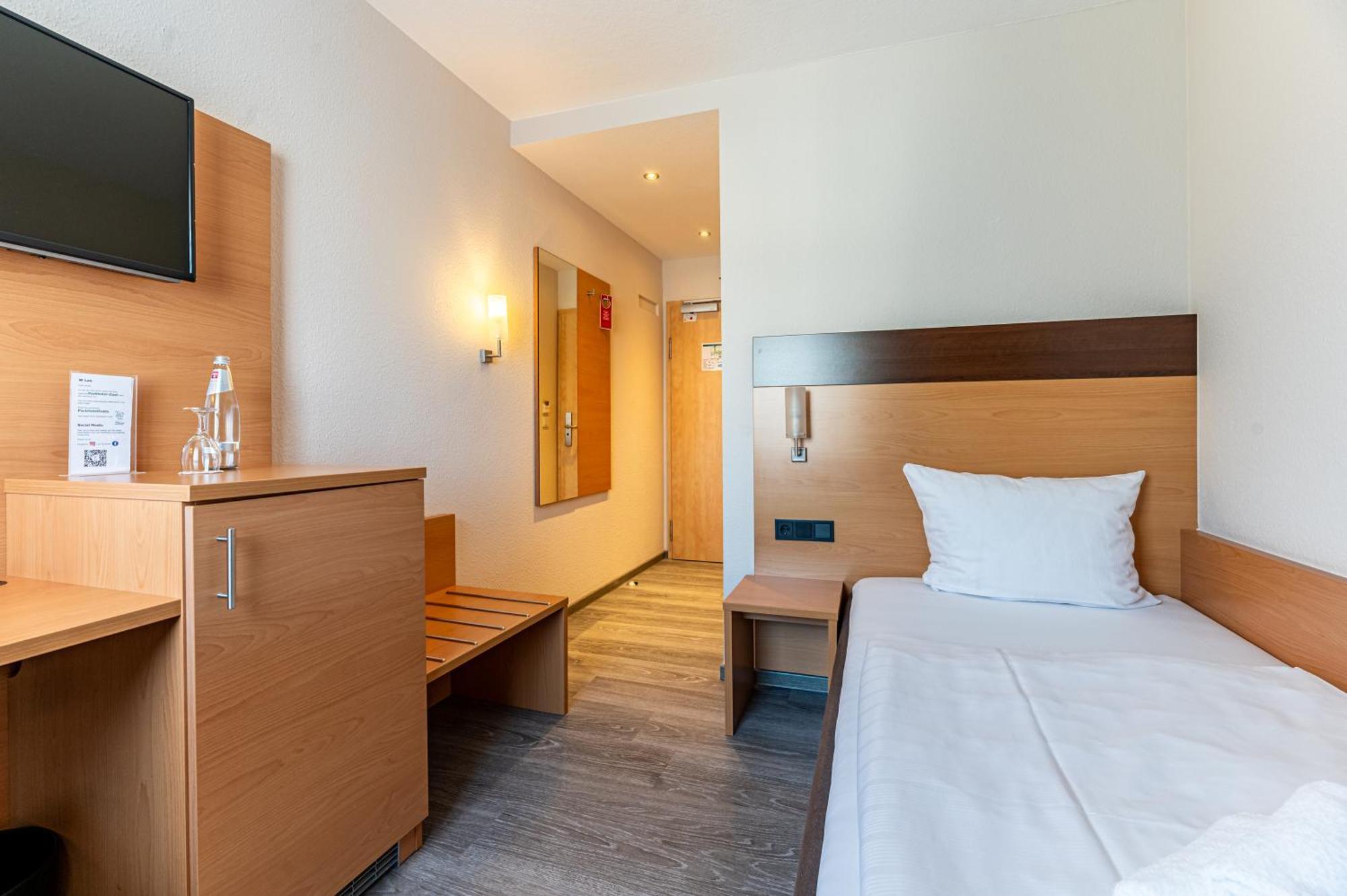Small Single Room