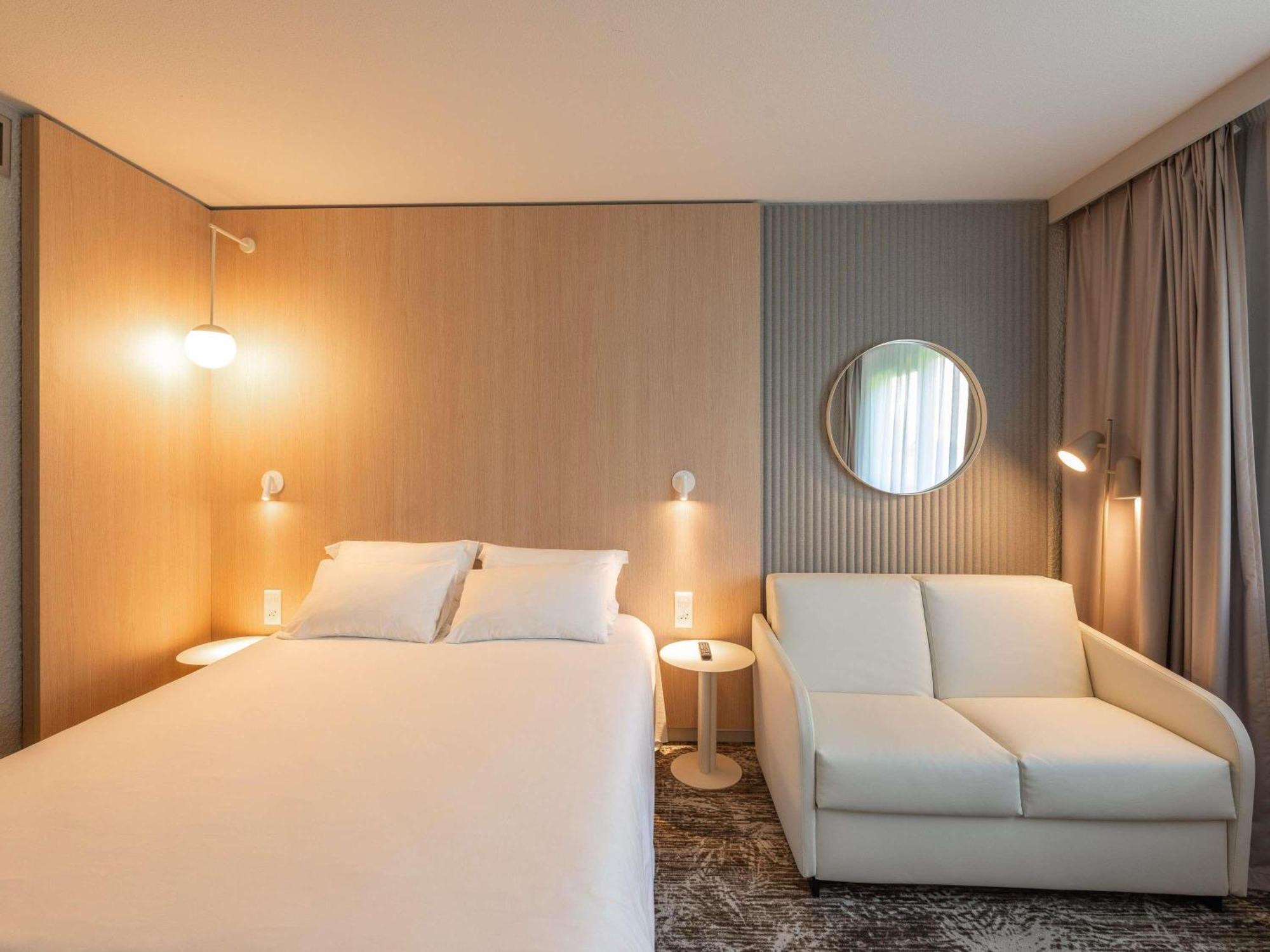 Superior Double Room Sofa