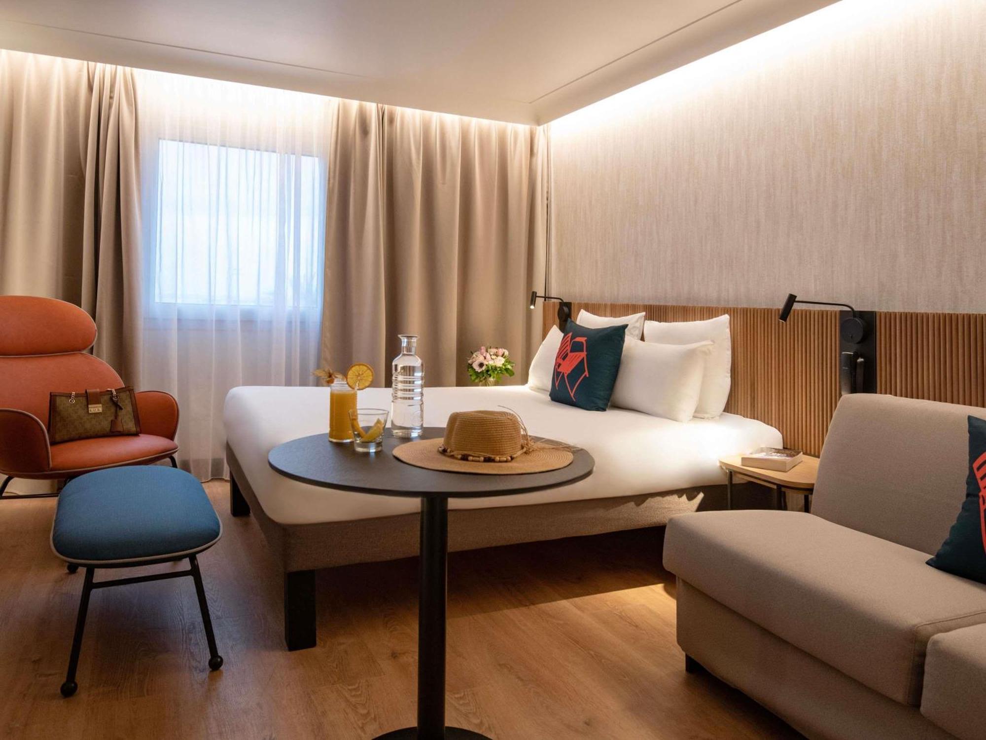Superior Queen Room with Sofa,1716975698:JPEG