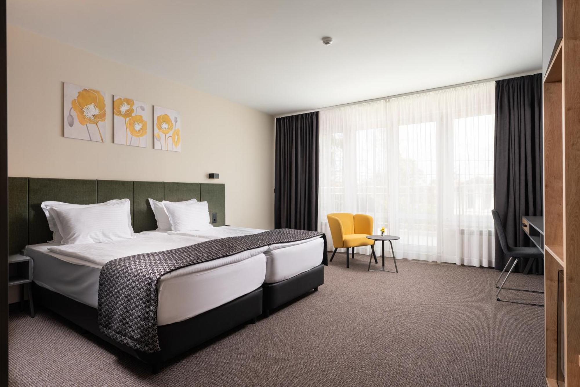 Superior Queen Room