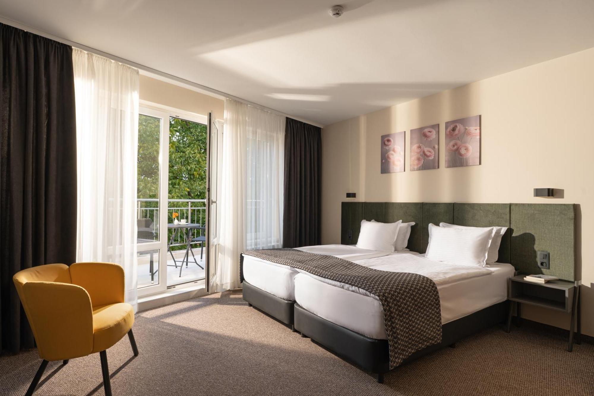 Superior Queen Room