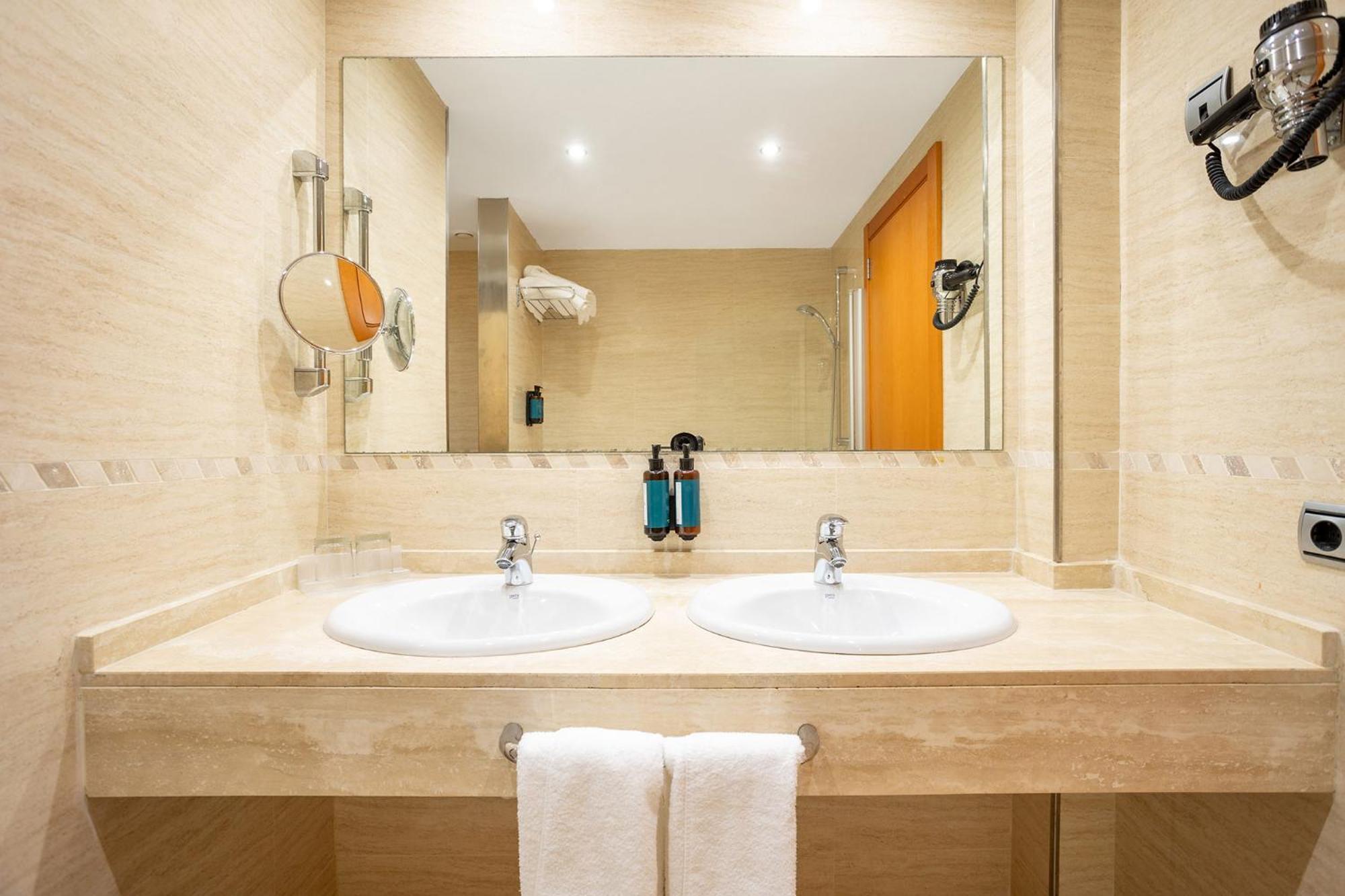 Deluxe Junior Suite