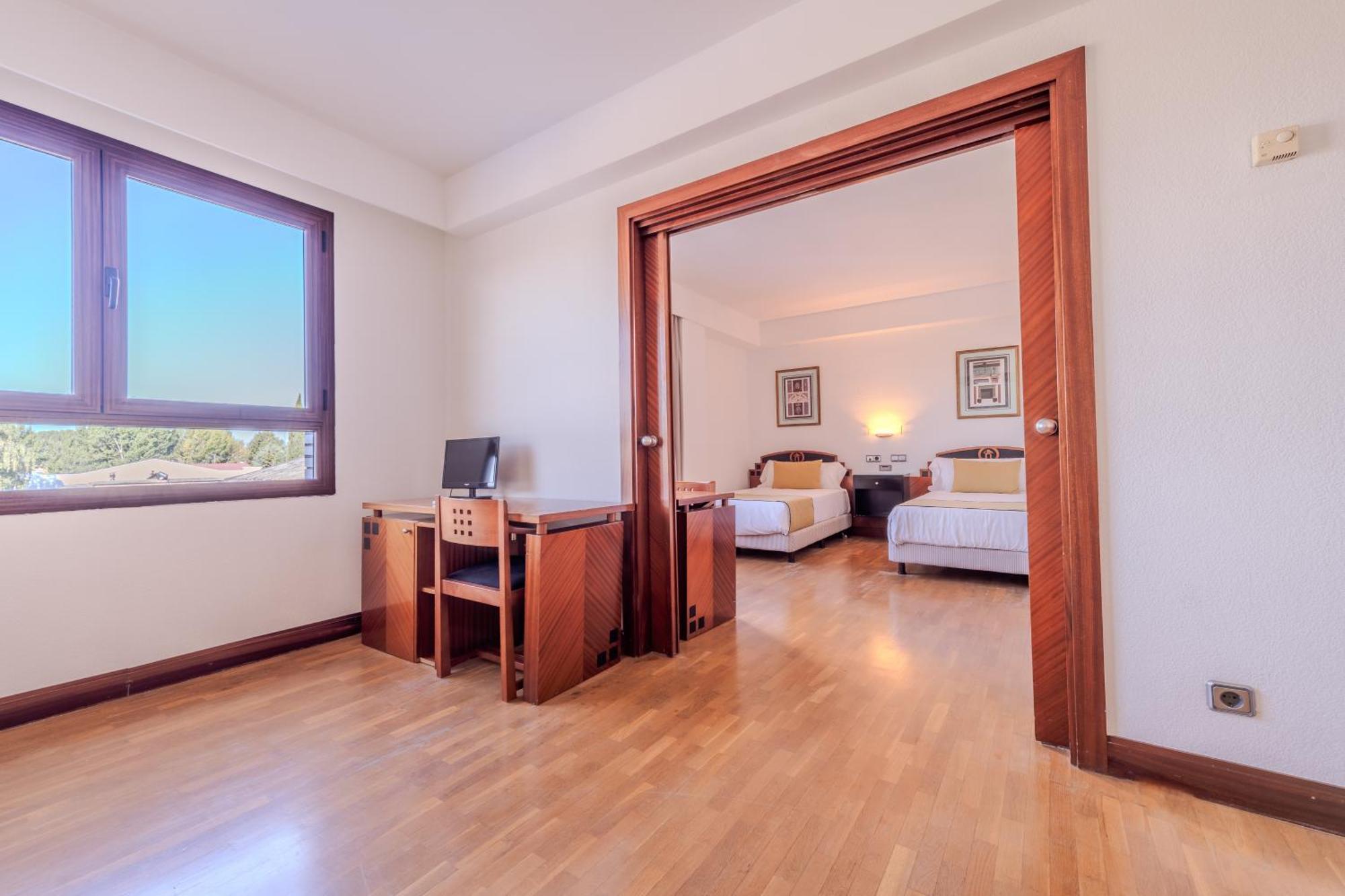 Junior Suite,1716985701:JPEG