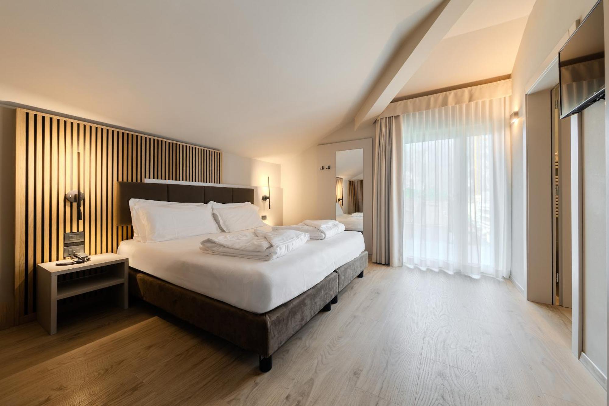 Deluxe Double or Twin Room Balcony