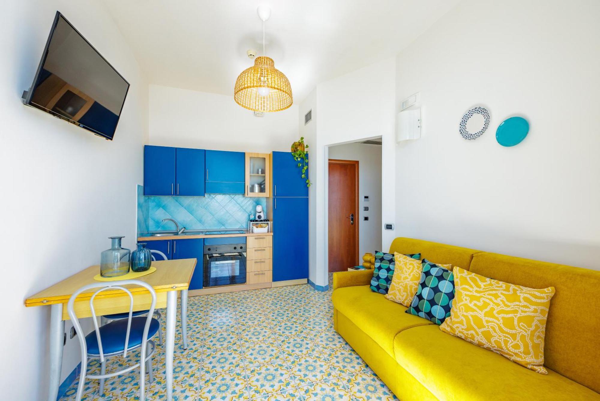 One-Bedroom Apartment Sea View