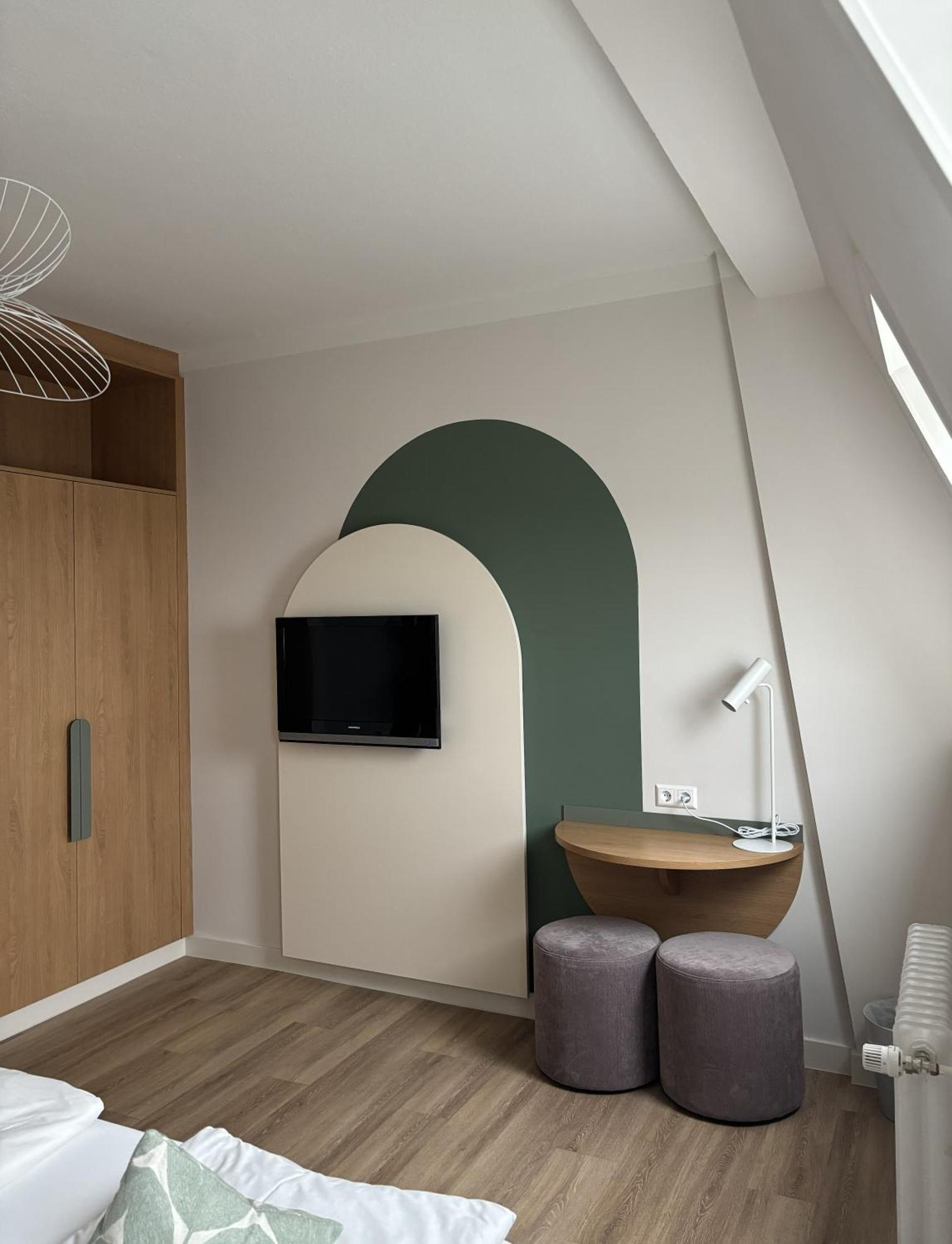 Large Double Room