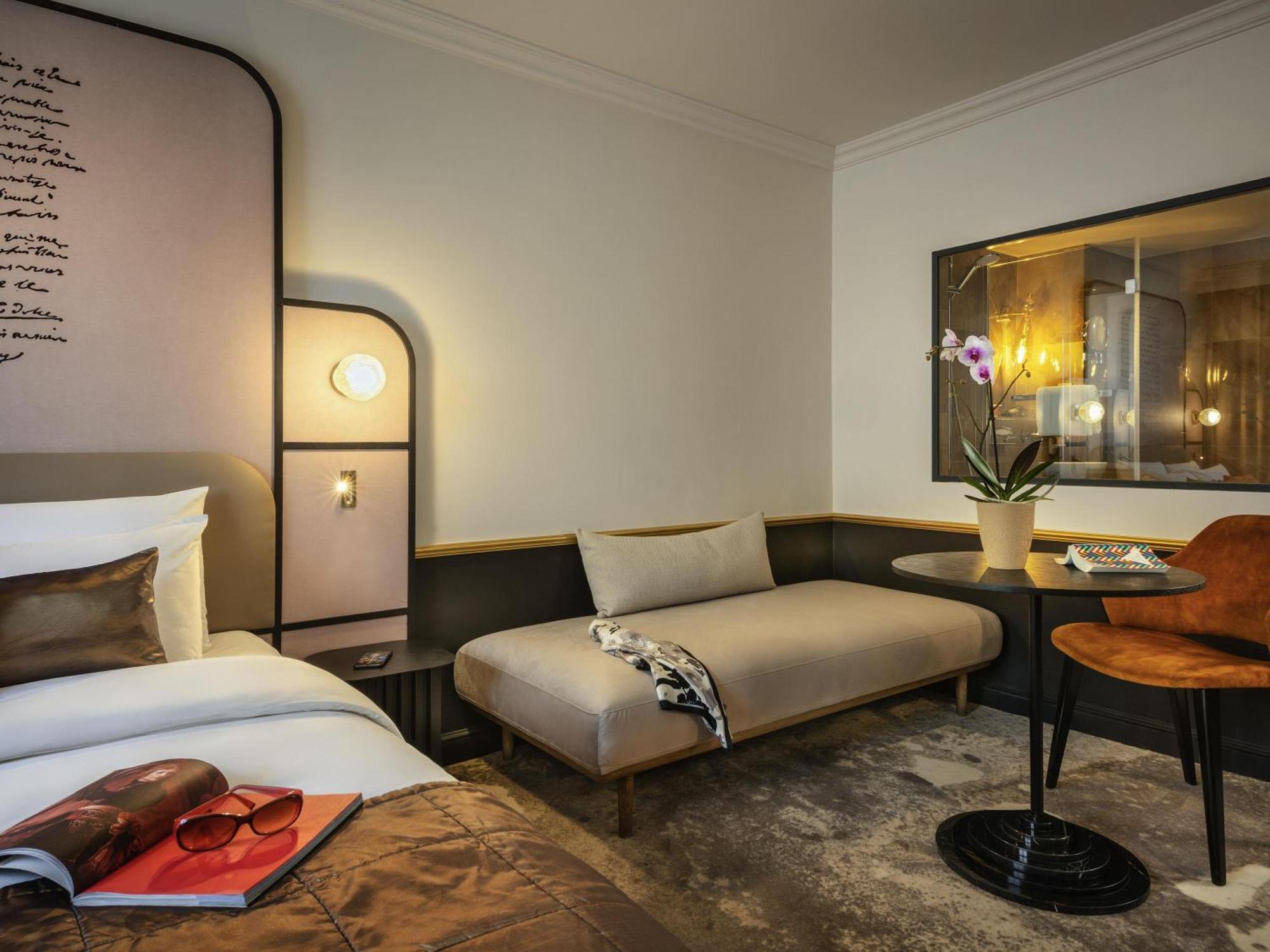 Privilege Double Room One Double One Single Bed