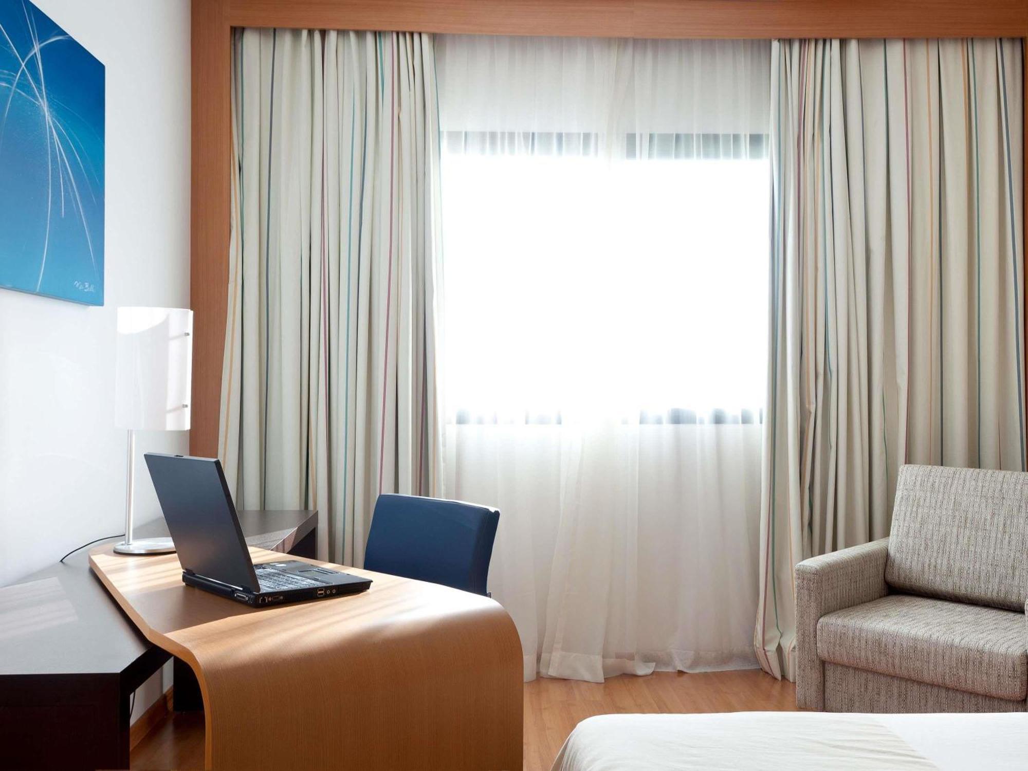 Superior Room 2 Single Beds