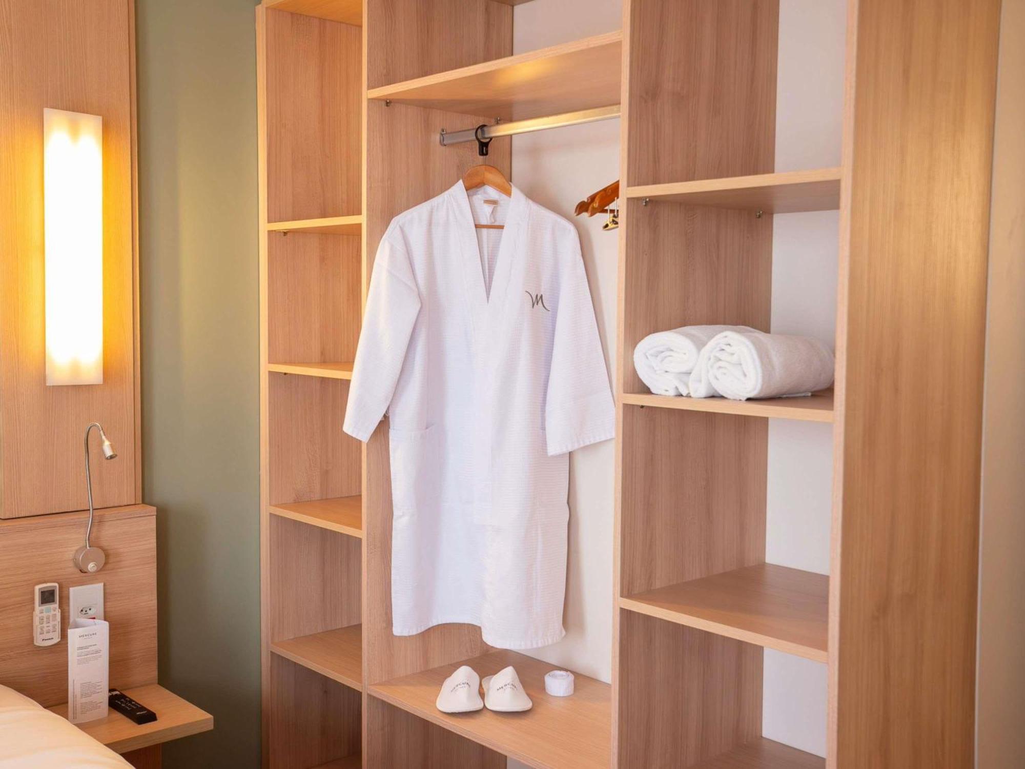Privilege Room One Double Bed Sofa