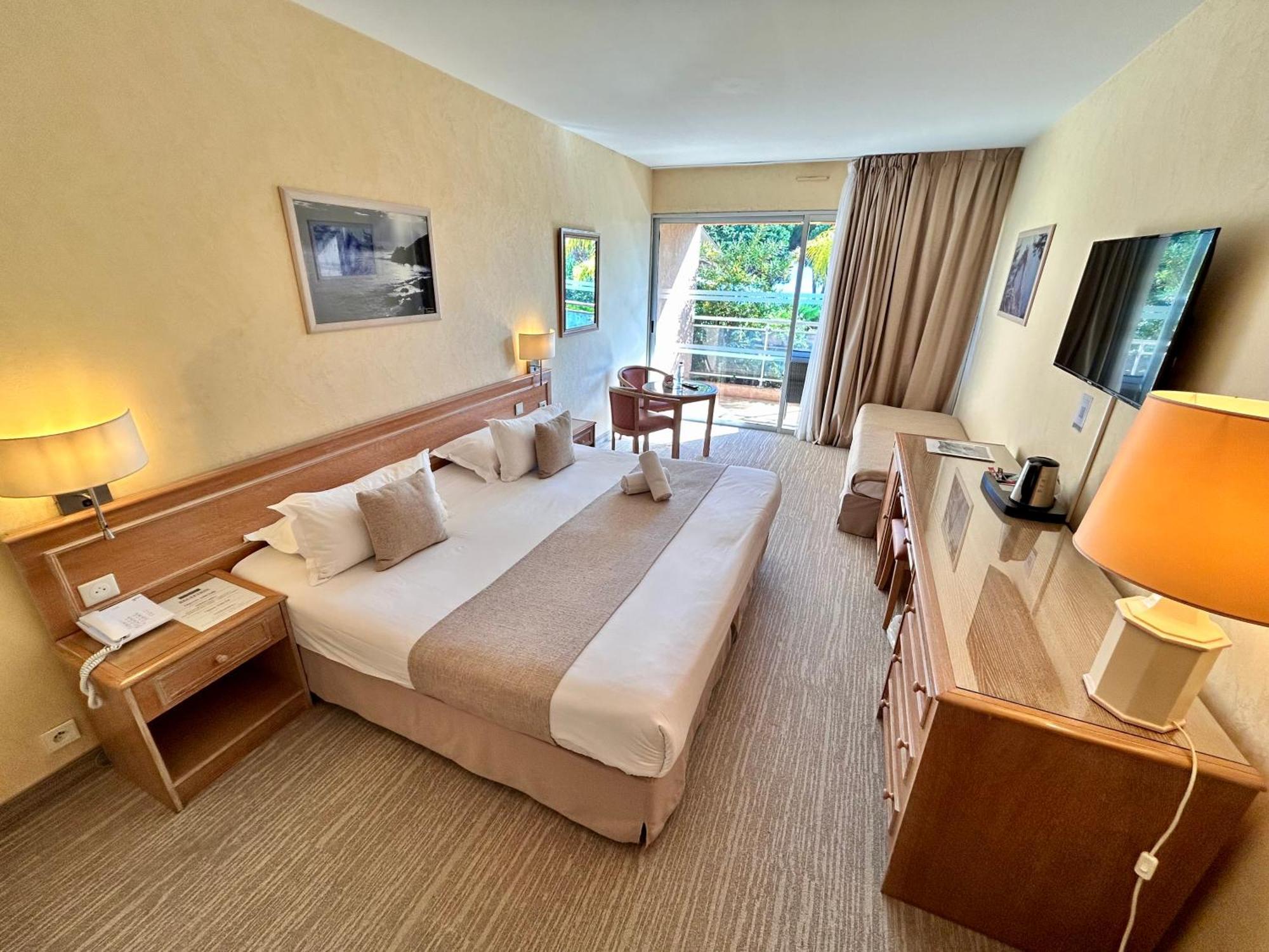 Comfort Double Room Garden View Terrace