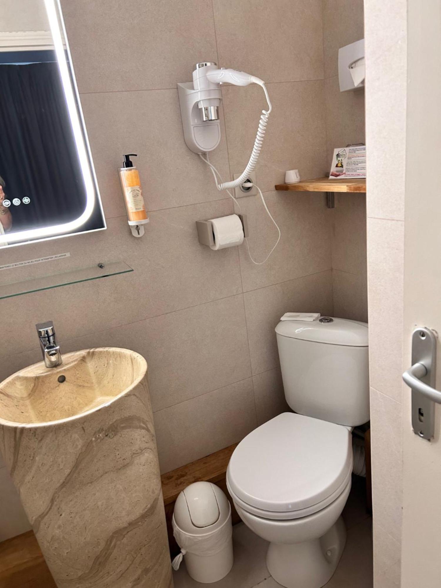 Small Standard Double Room Mountain Side 13m²