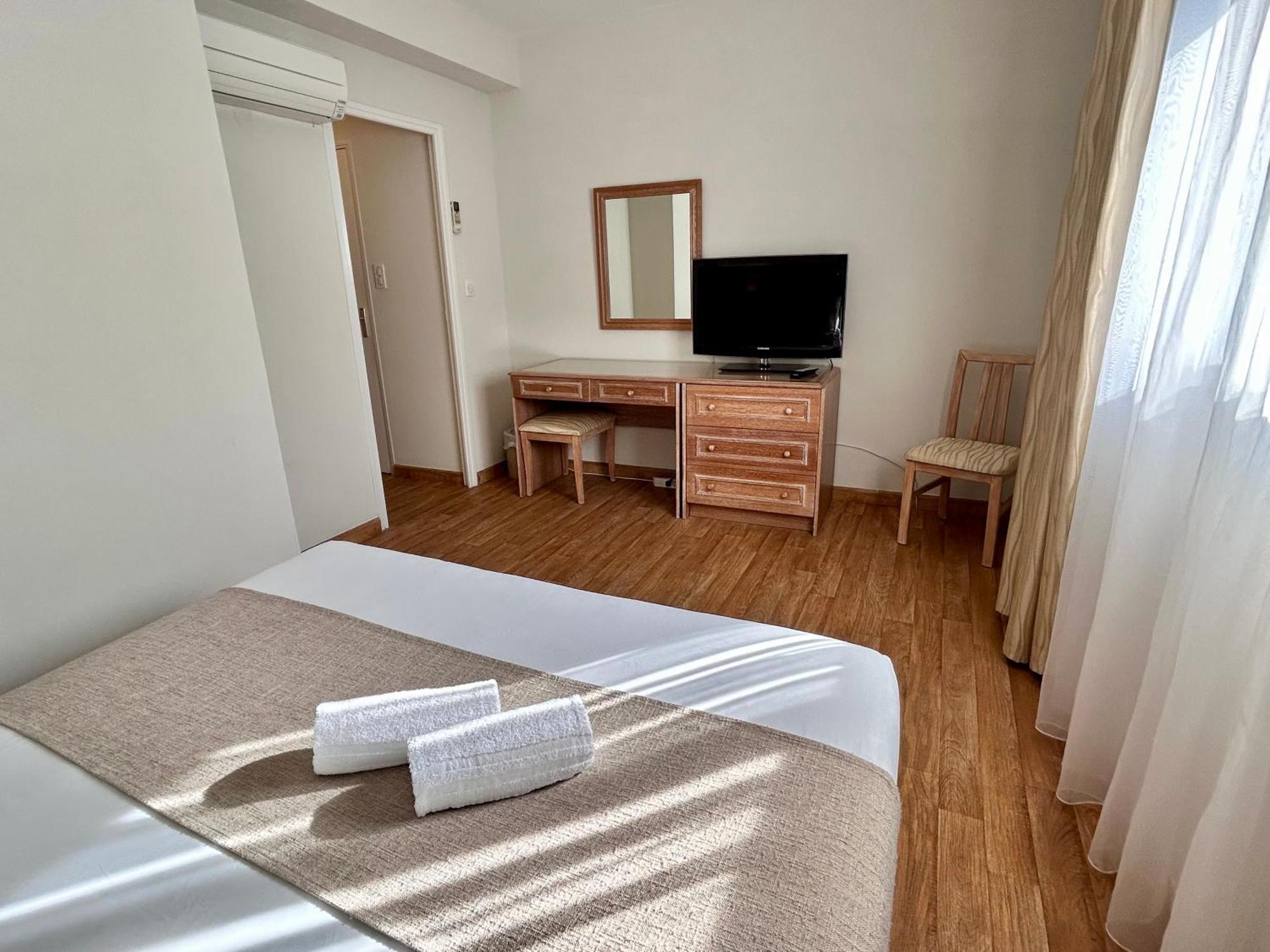 Comfort One-Bedroom Apartment Garden View Terrace
