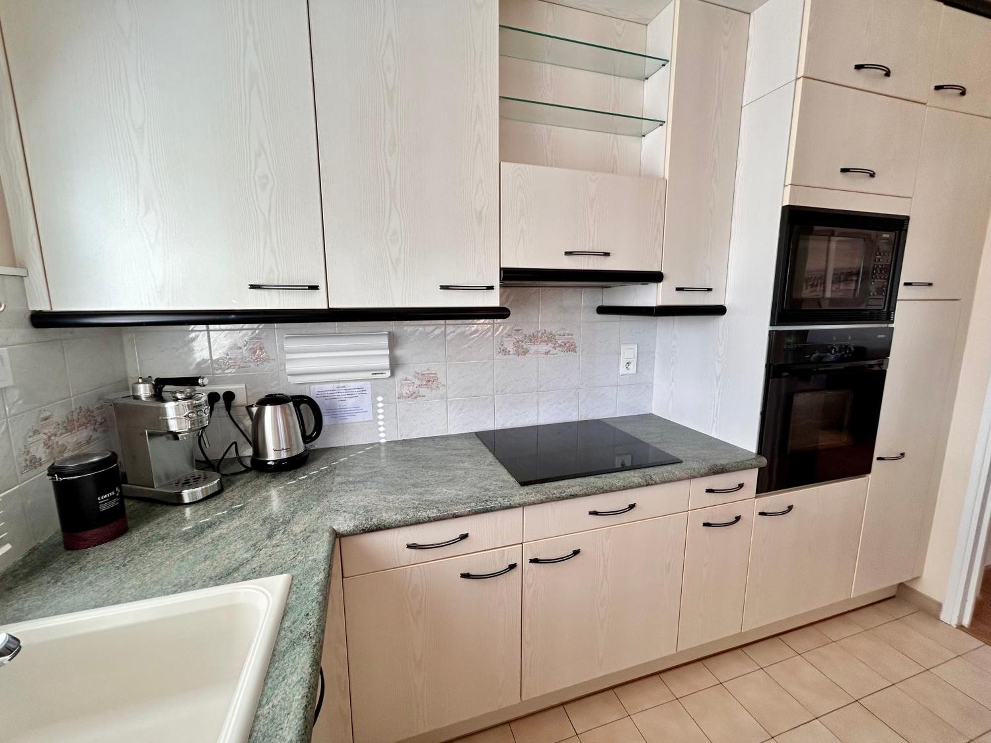 Comfort One-Bedroom Apartment Garden View Terrace
