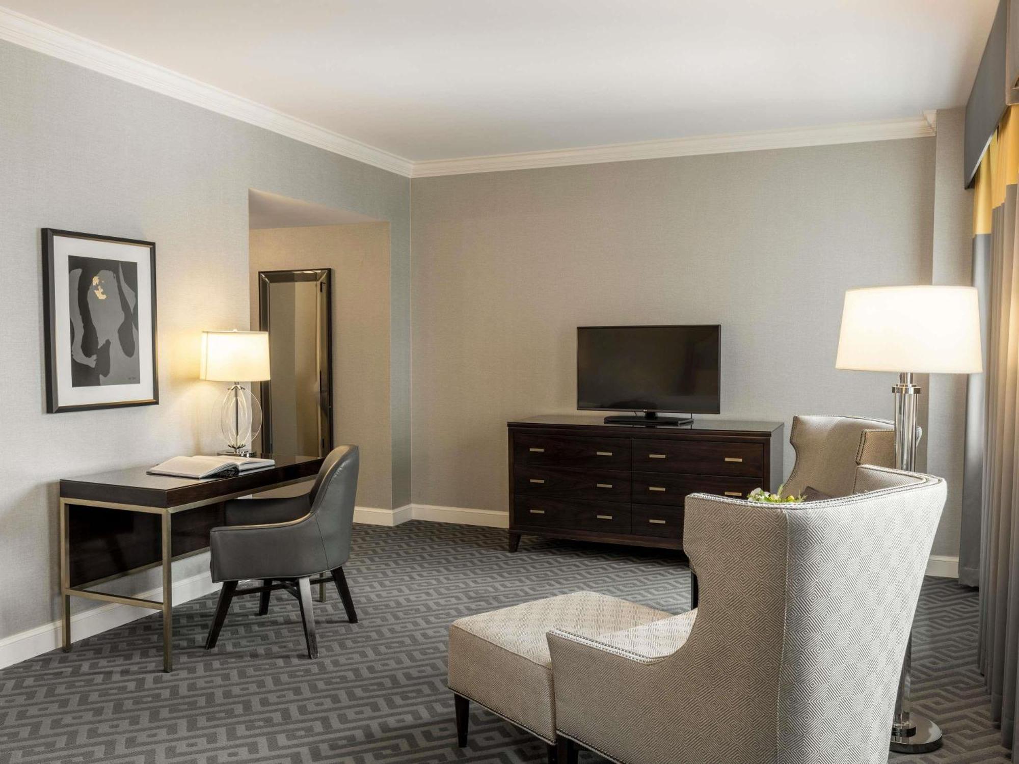 Deluxe Double Room with Two Double Beds,1717034955:JPEG