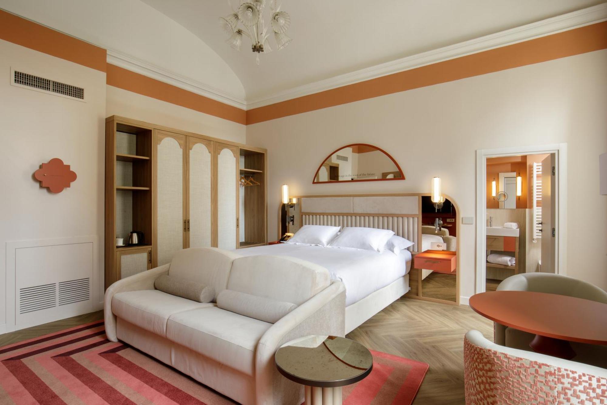 Deluxe King Room,1717050249:JPEG