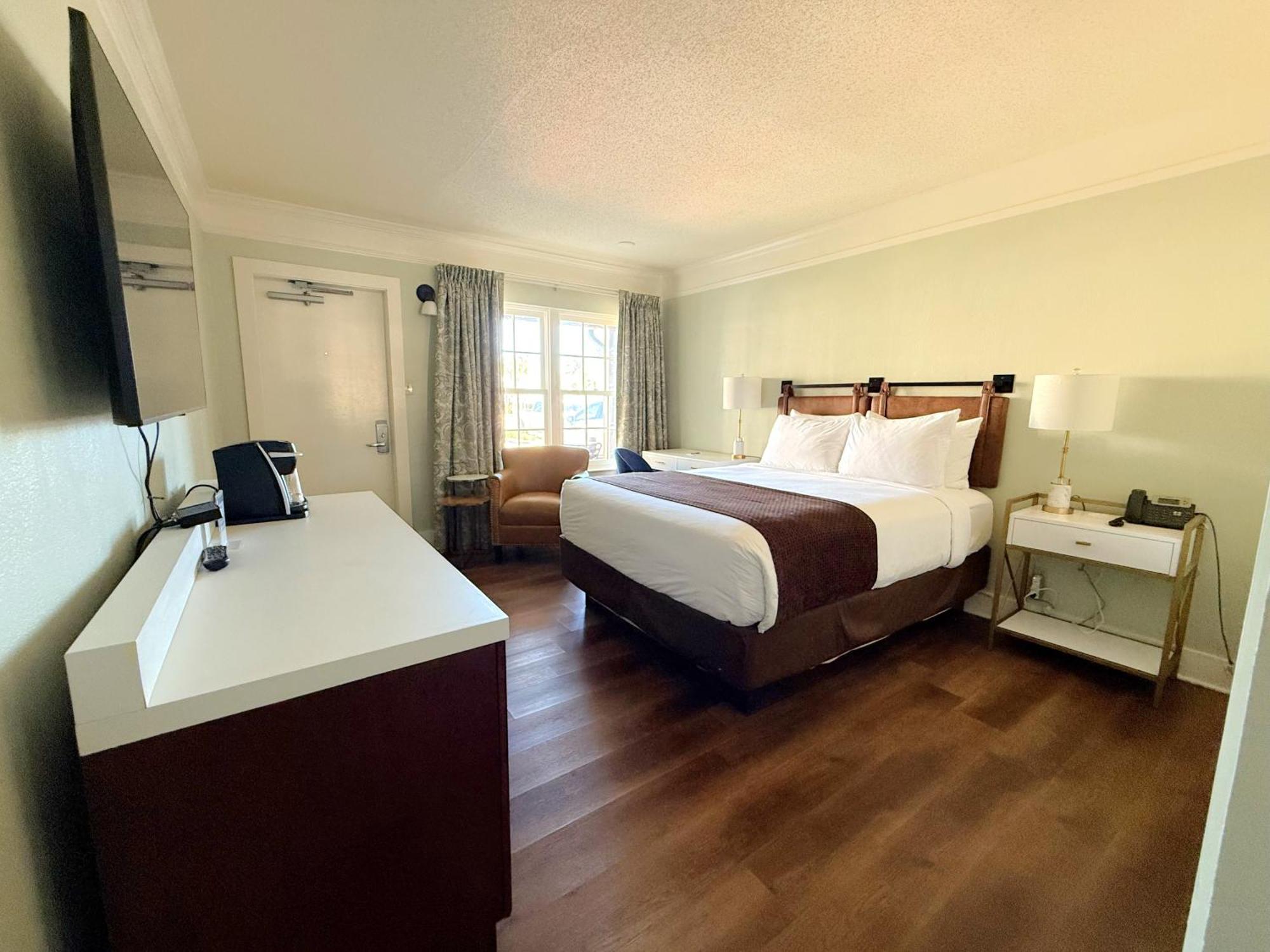 Queen Room Disability Access