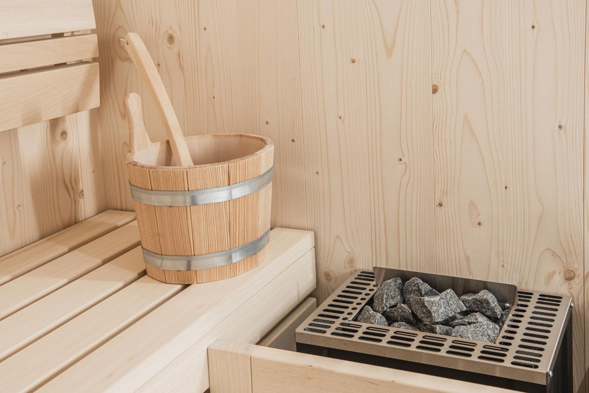Apartment Sauna,1717067415:JPEG