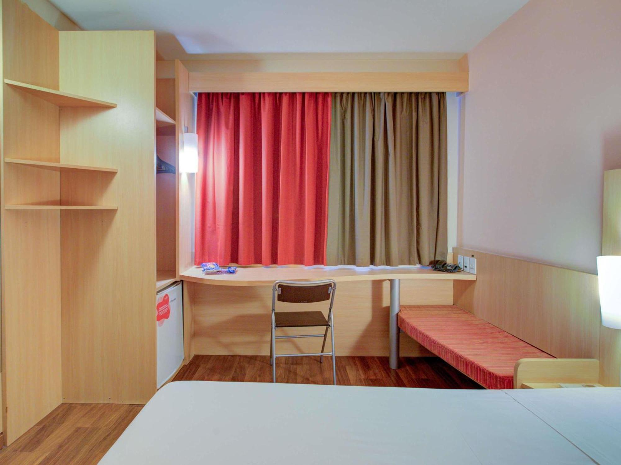 Standard Adapted Apartment One Double Bed