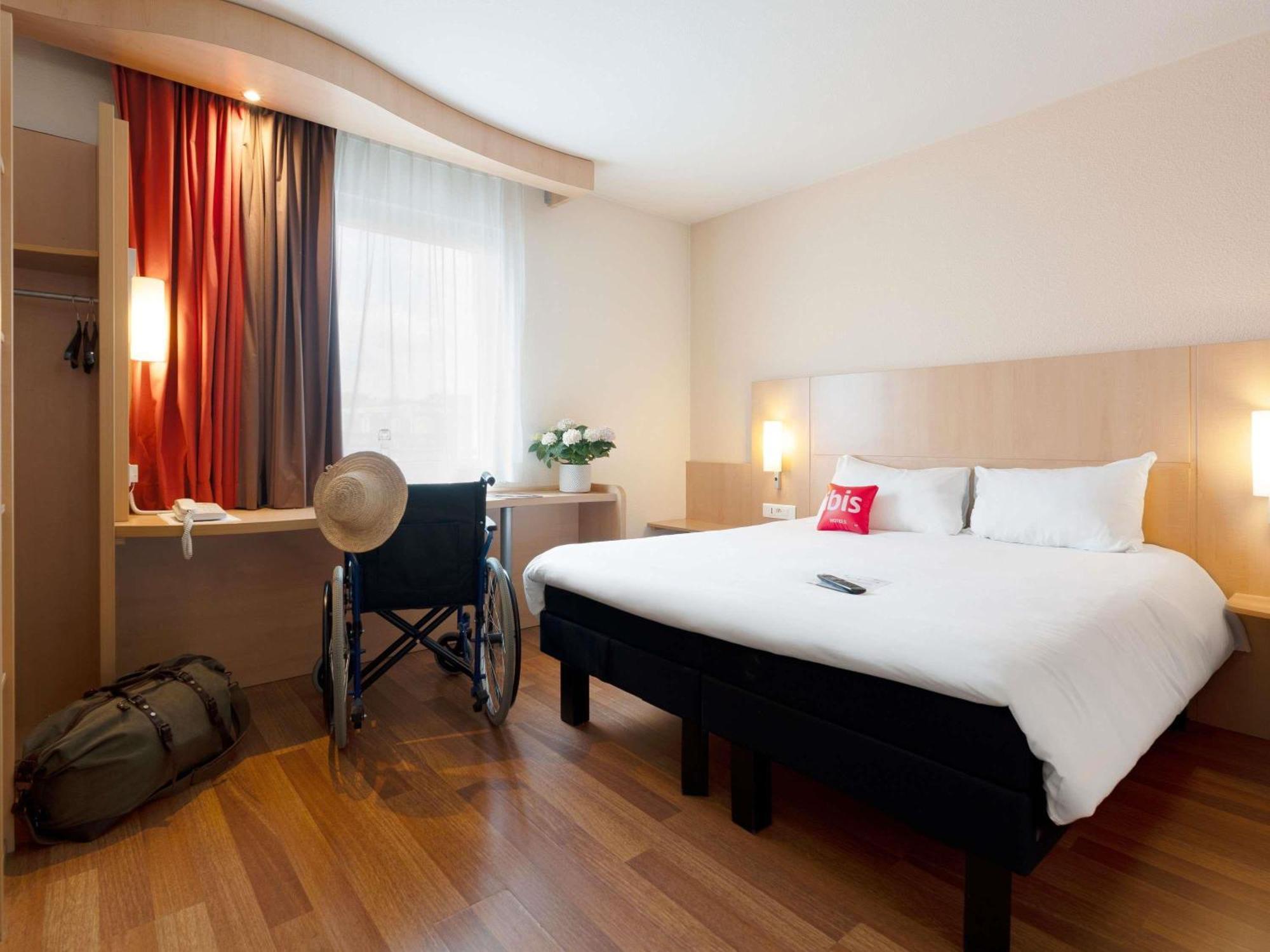 Standard Room 1 Double Bed