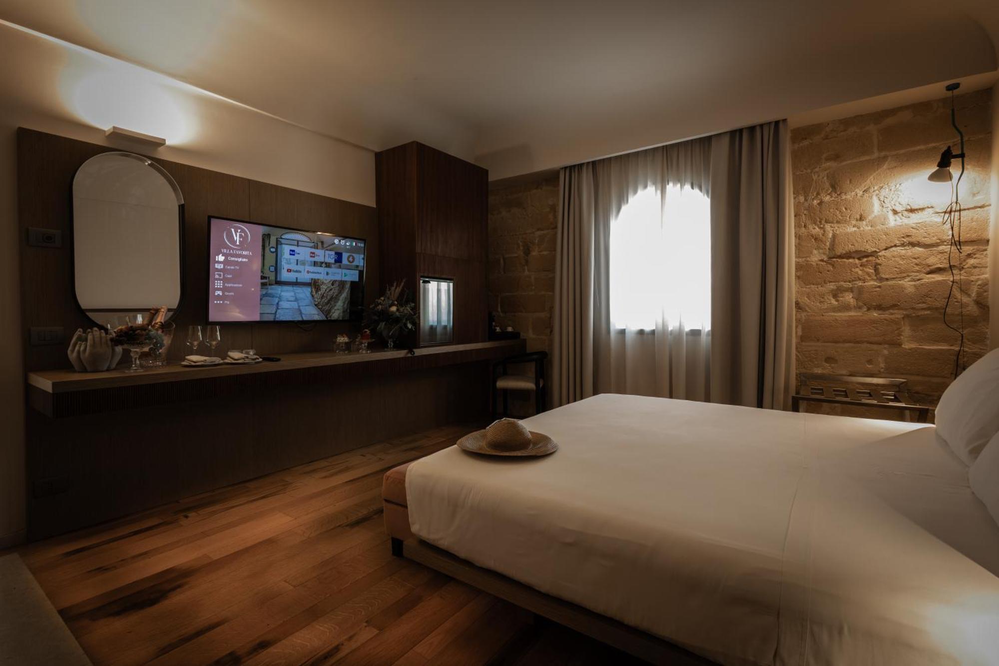 Deluxe Suite Jacuzzi