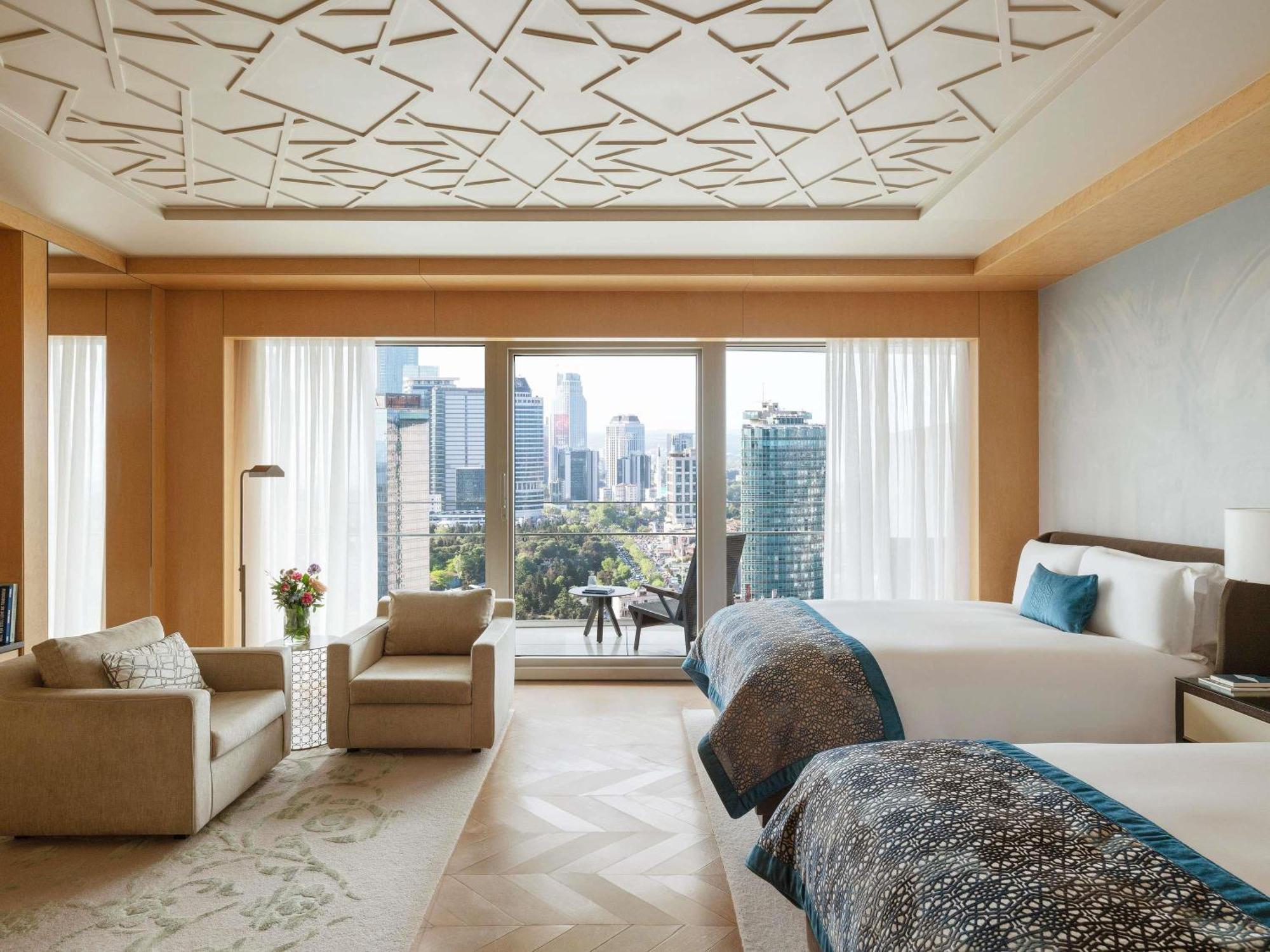 Deluxe City Room,1742904263:JPEG