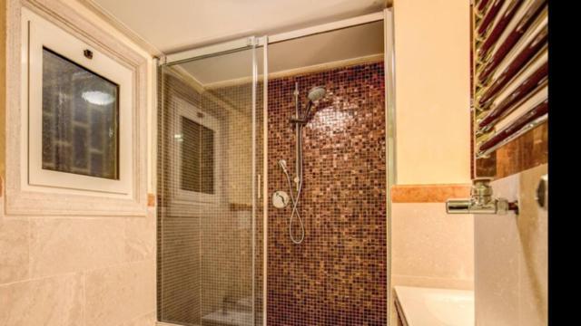 One-Bedroom Loft Apartment with Balcony,1717100163:JPEG