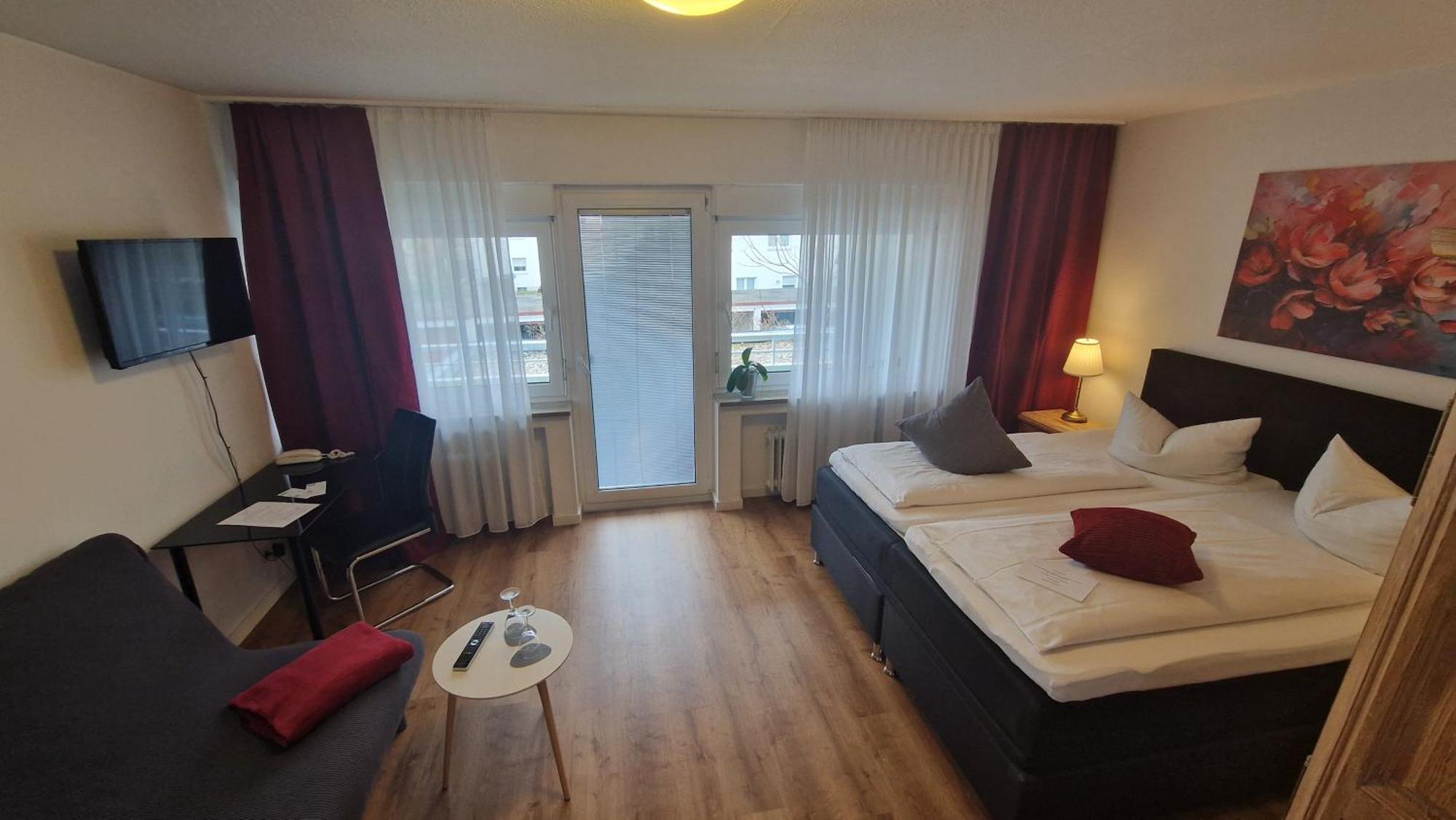 Double Room Extra Bed Balcony
