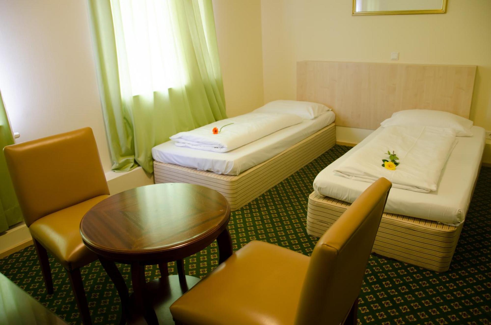 Double Room,1717113248:JPEG