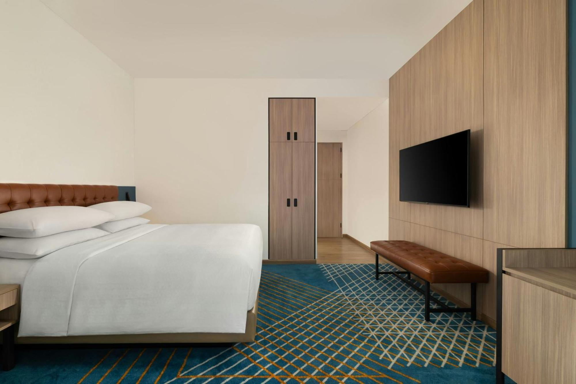 Premium Deluxe King Room