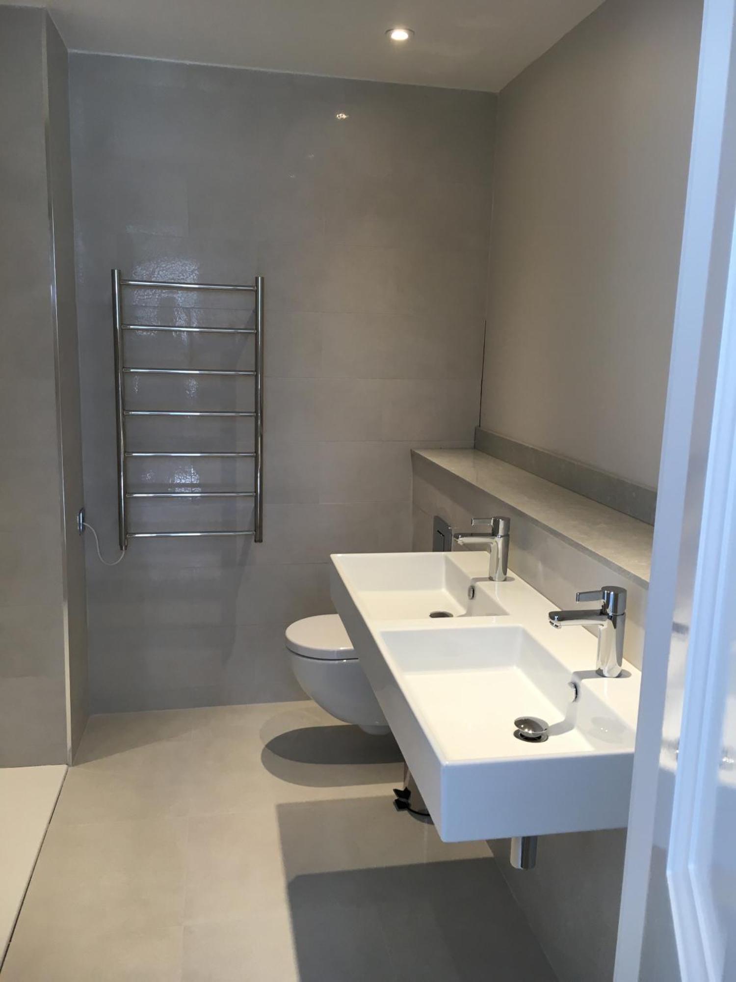 Corner Suite