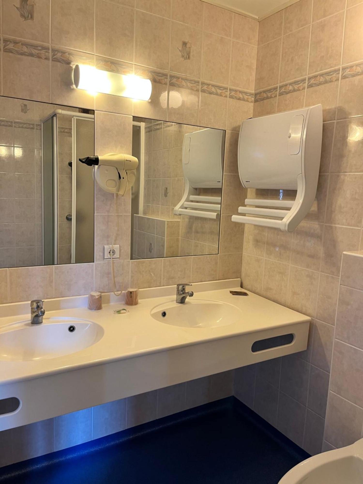 Standard King Room,1717145716:JPEG