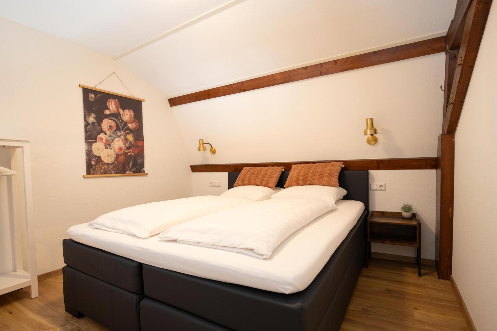 Double Room Private Bathroom