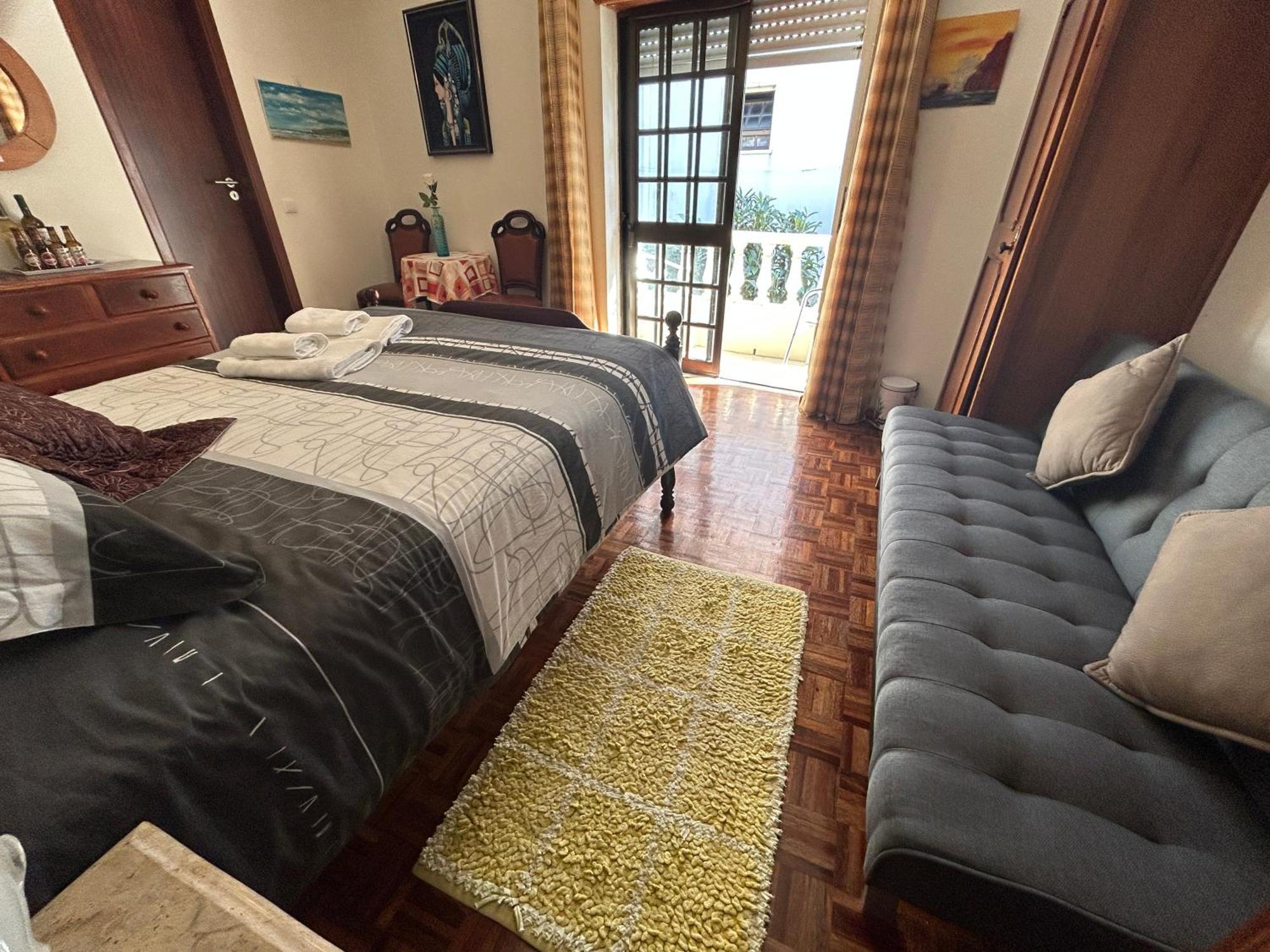 Double Room Private Bathroom